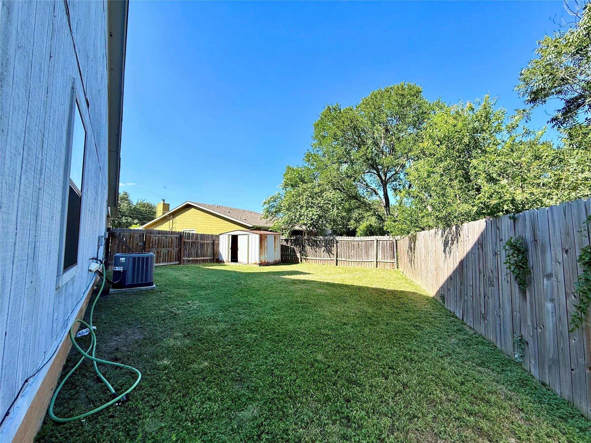 104 Verna Spur #a Property Photo 38