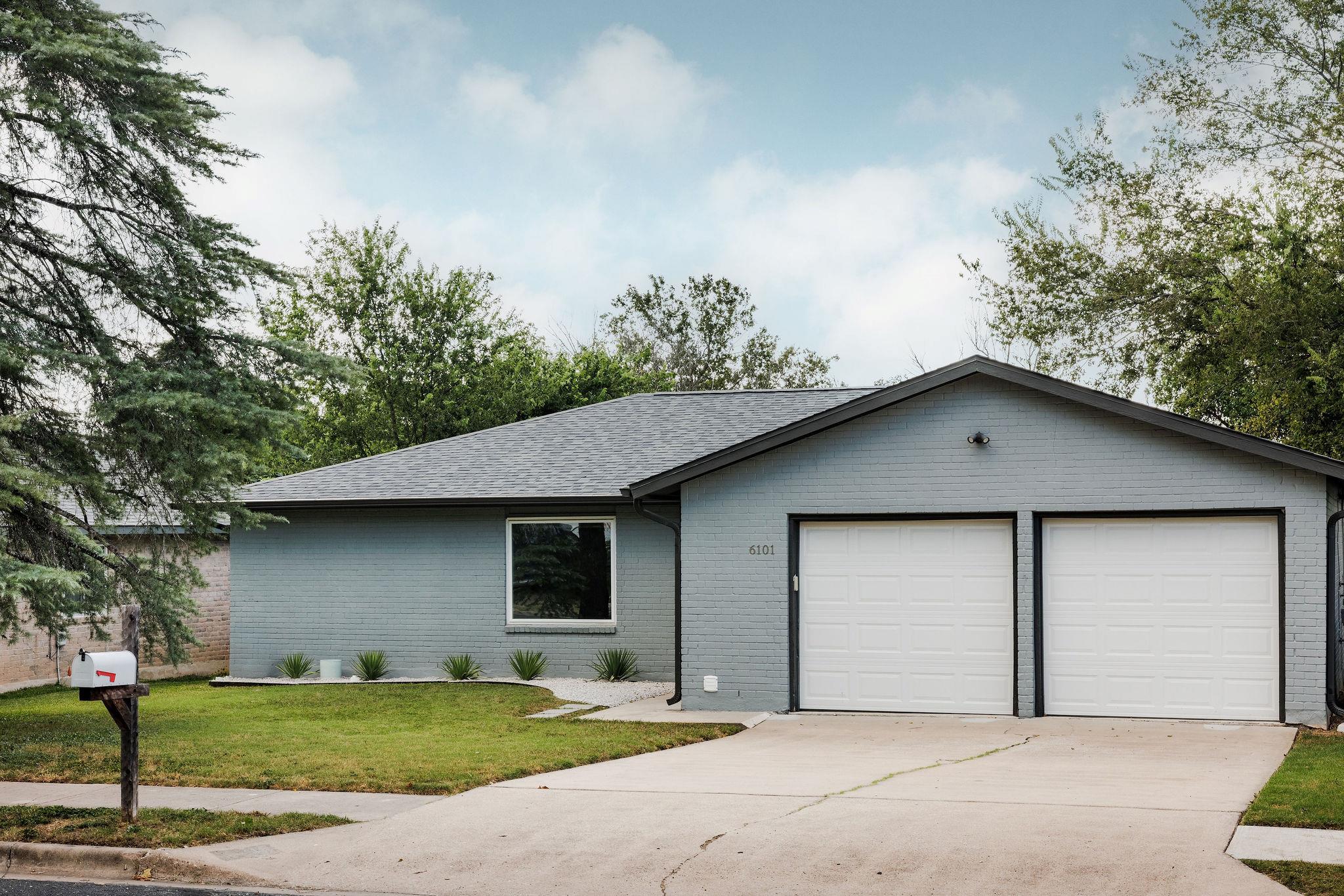 6101 London Dr Property Photo 2