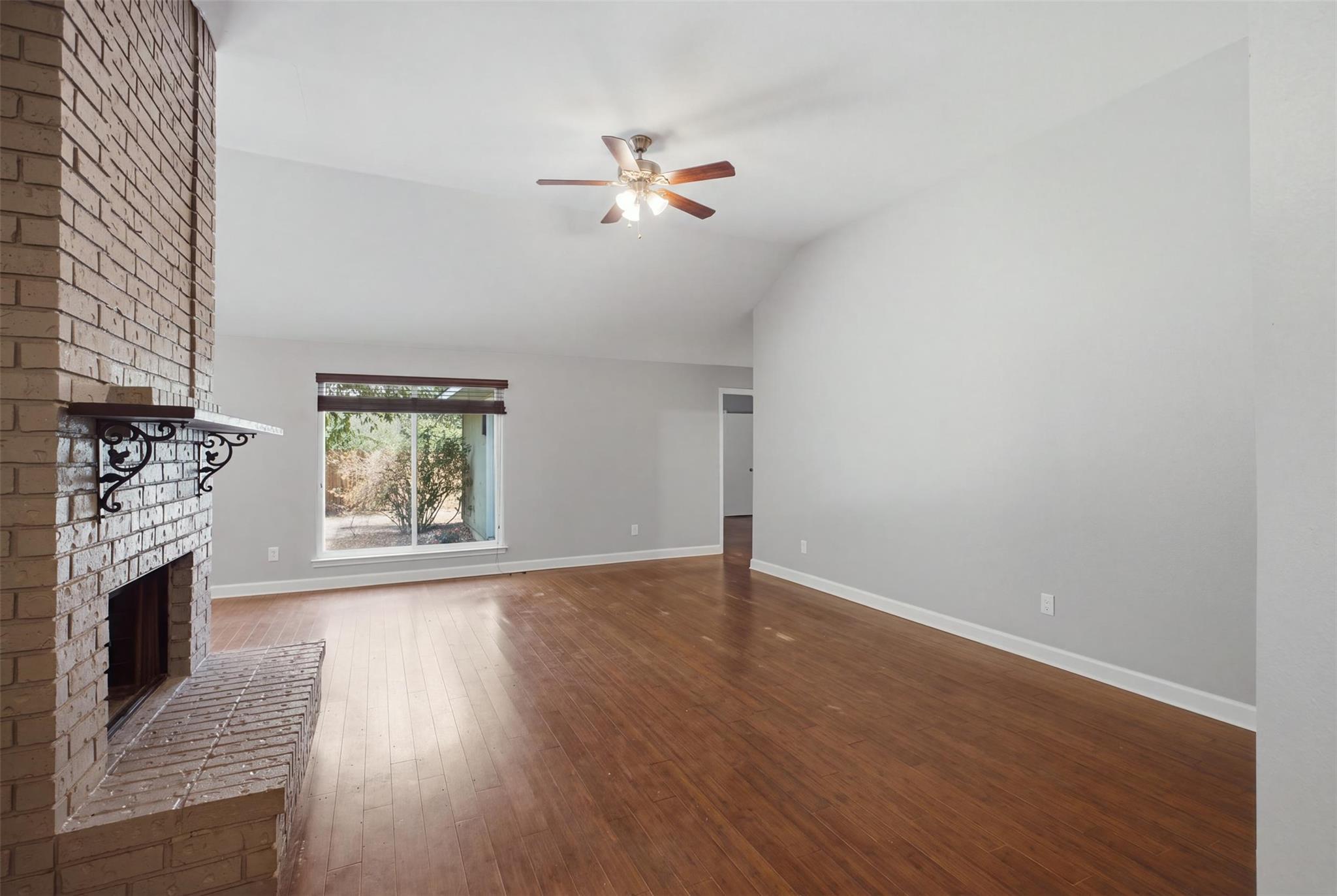 409 Kathleen Ln Property Photo 8