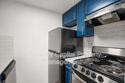 502 W 35th St #205 Property Photo 3