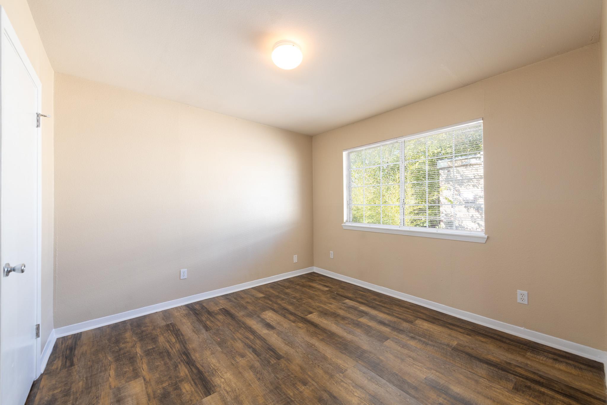 7300 Twin Crest Dr #201 Property Photo 6