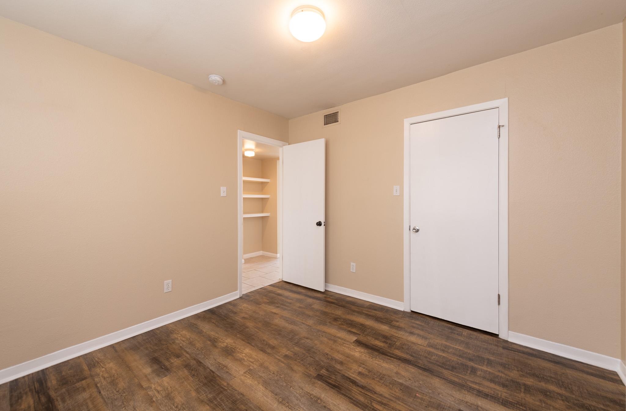 7300 Twin Crest Dr #201 Property Photo 7
