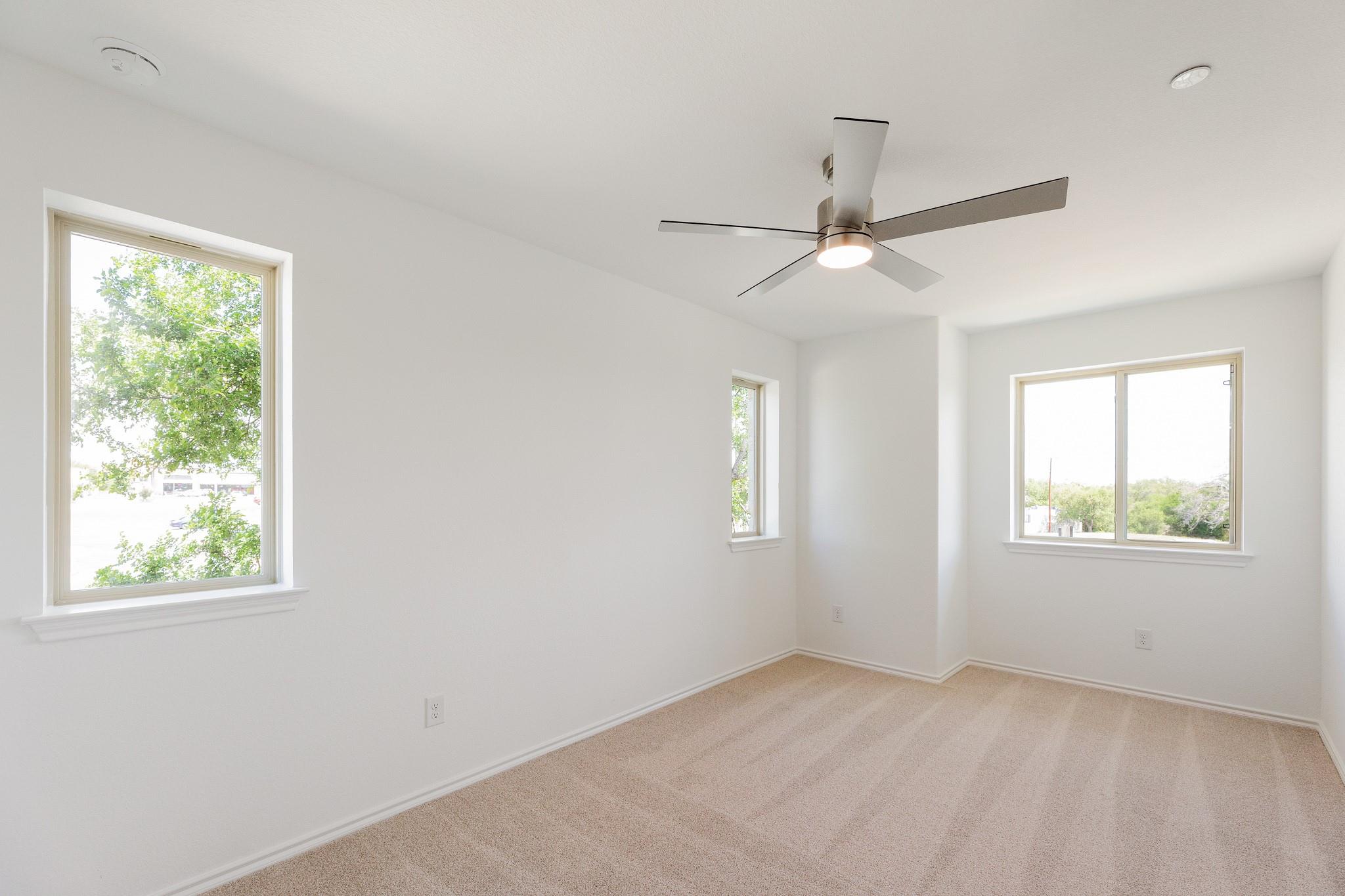 108 Tesla Cir Property Photo 19
