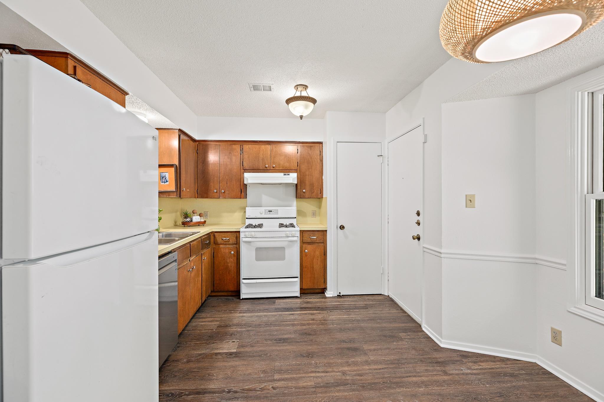806 Easy Day Cv Property Photo 13