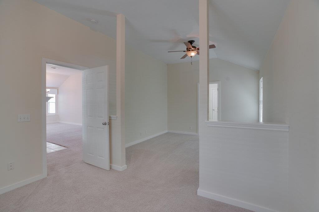 402 Hickory Tree Dr Property Photo 14