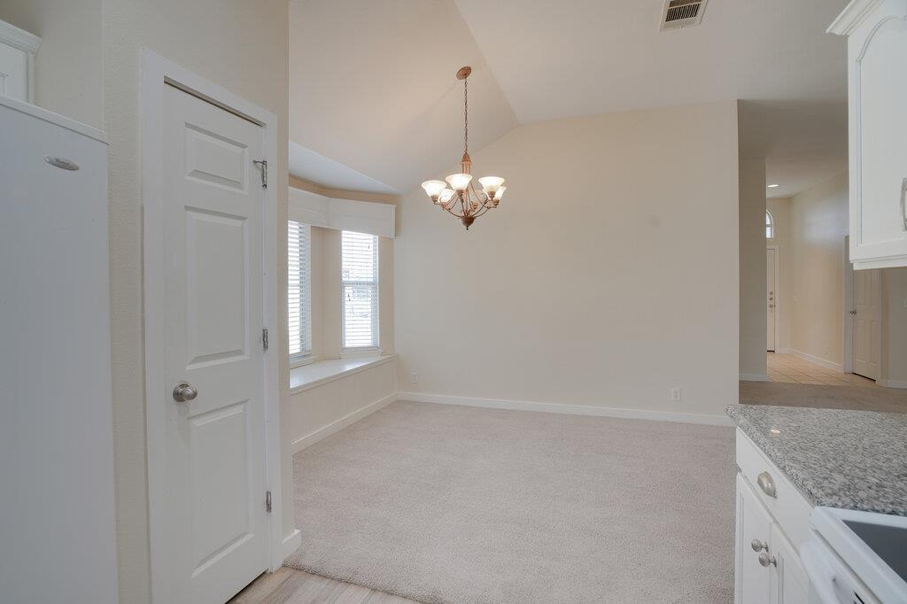 402 Hickory Tree Dr Property Photo 20