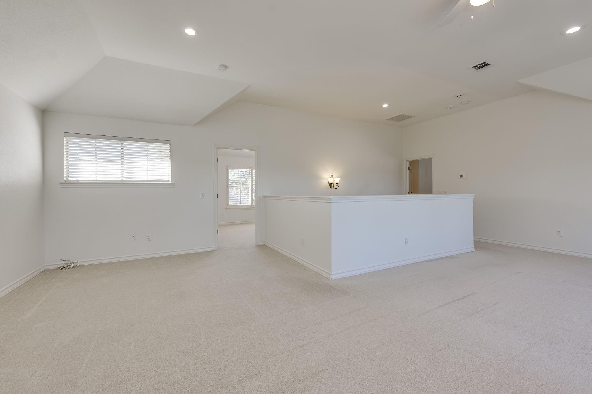 132 Lakeway Dr Property Photo 22