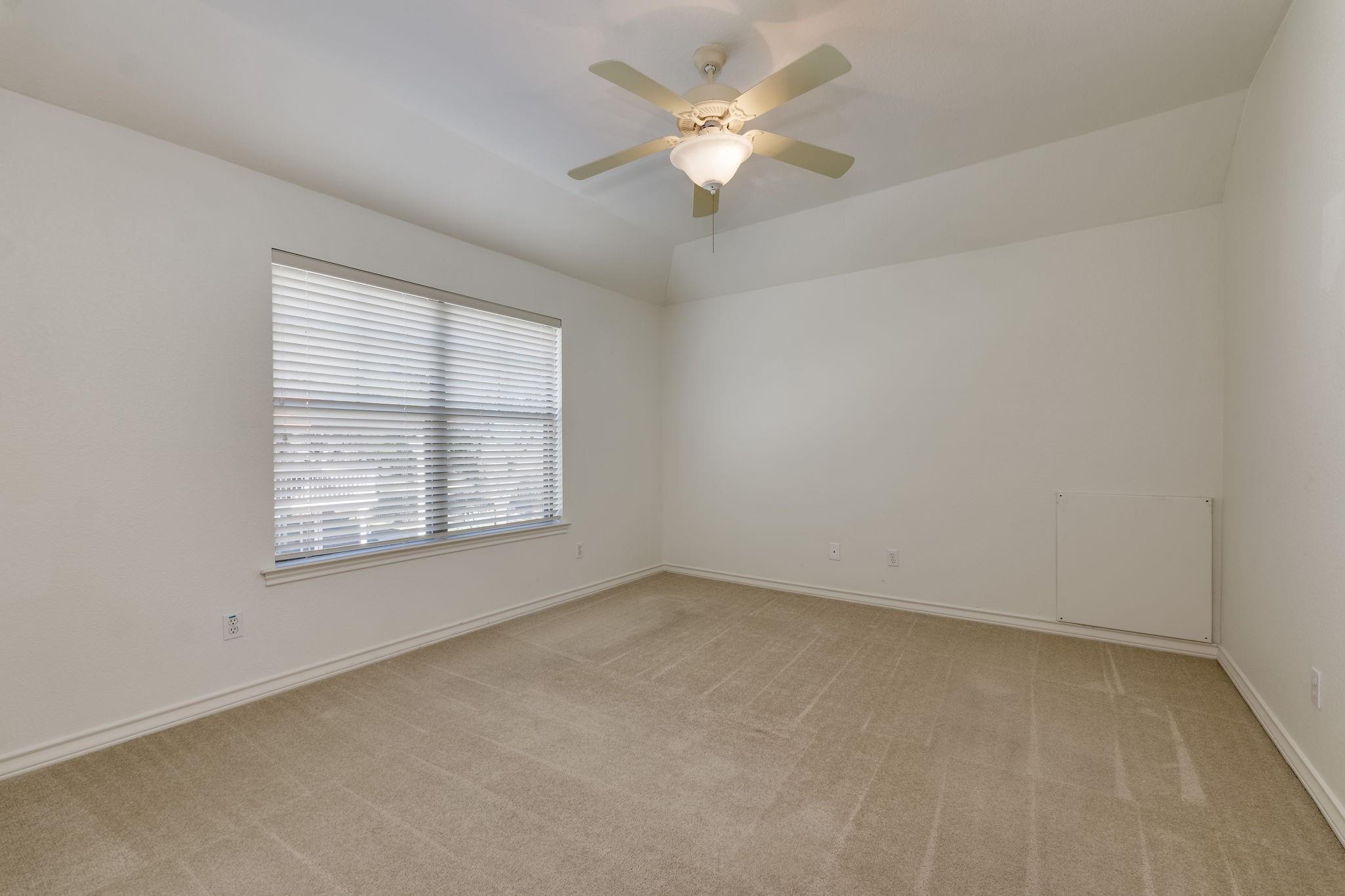 132 Lakeway Dr Property Photo 26