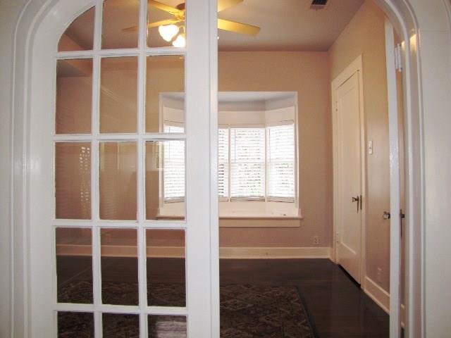 310 W University Ave #2 Property Photo 5