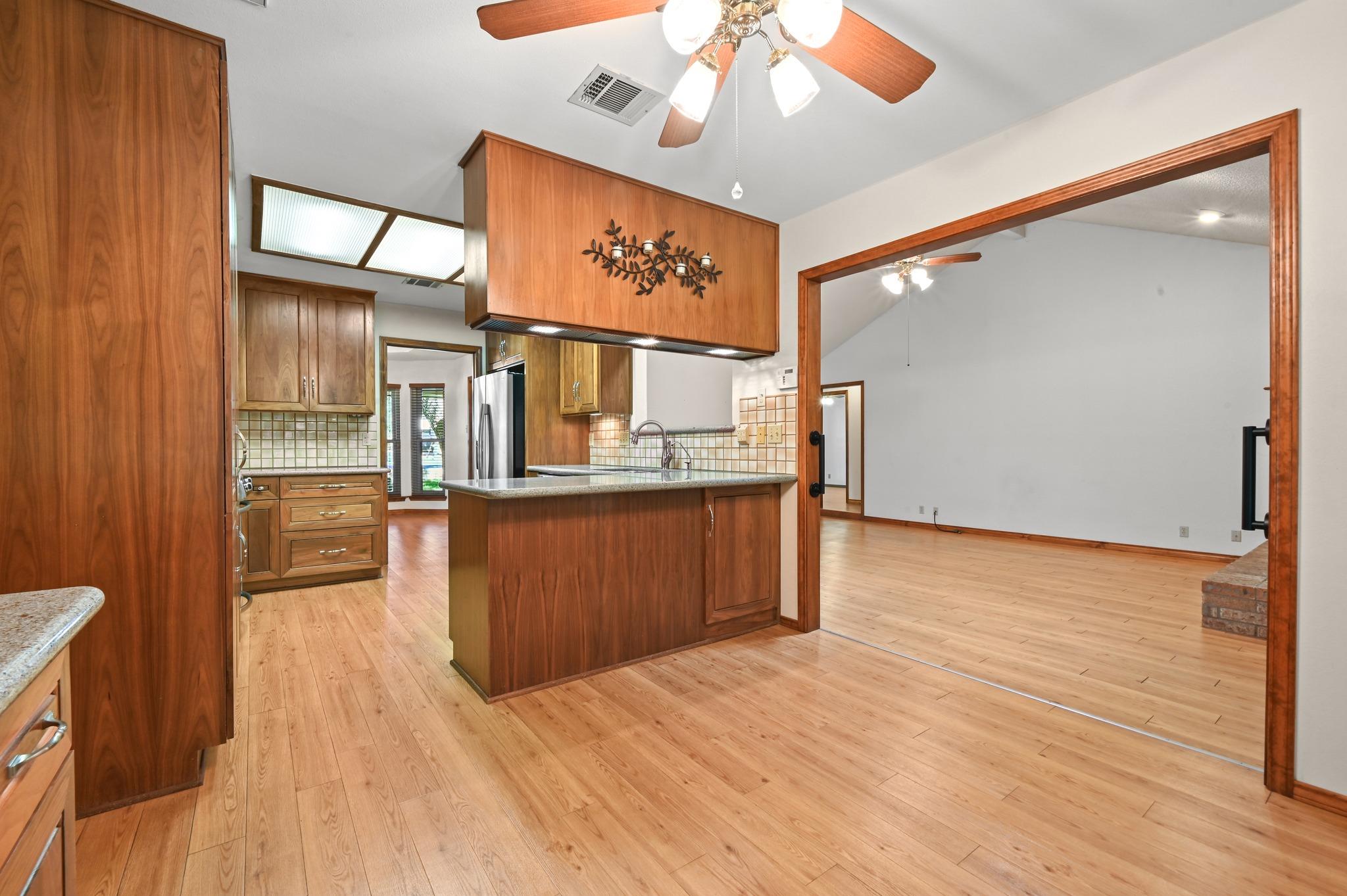 810 Pine Siskin Dr Property Photo 13