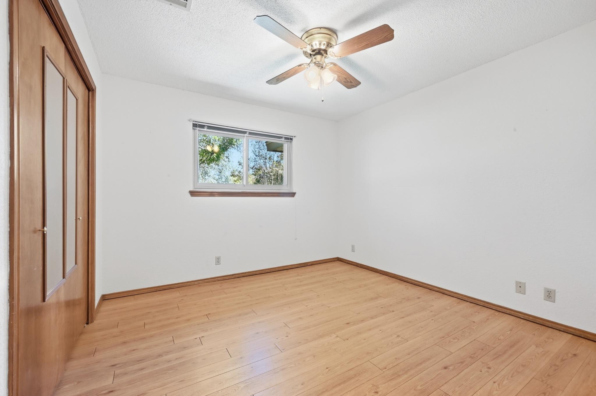 810 Pine Siskin Dr Property Photo 27