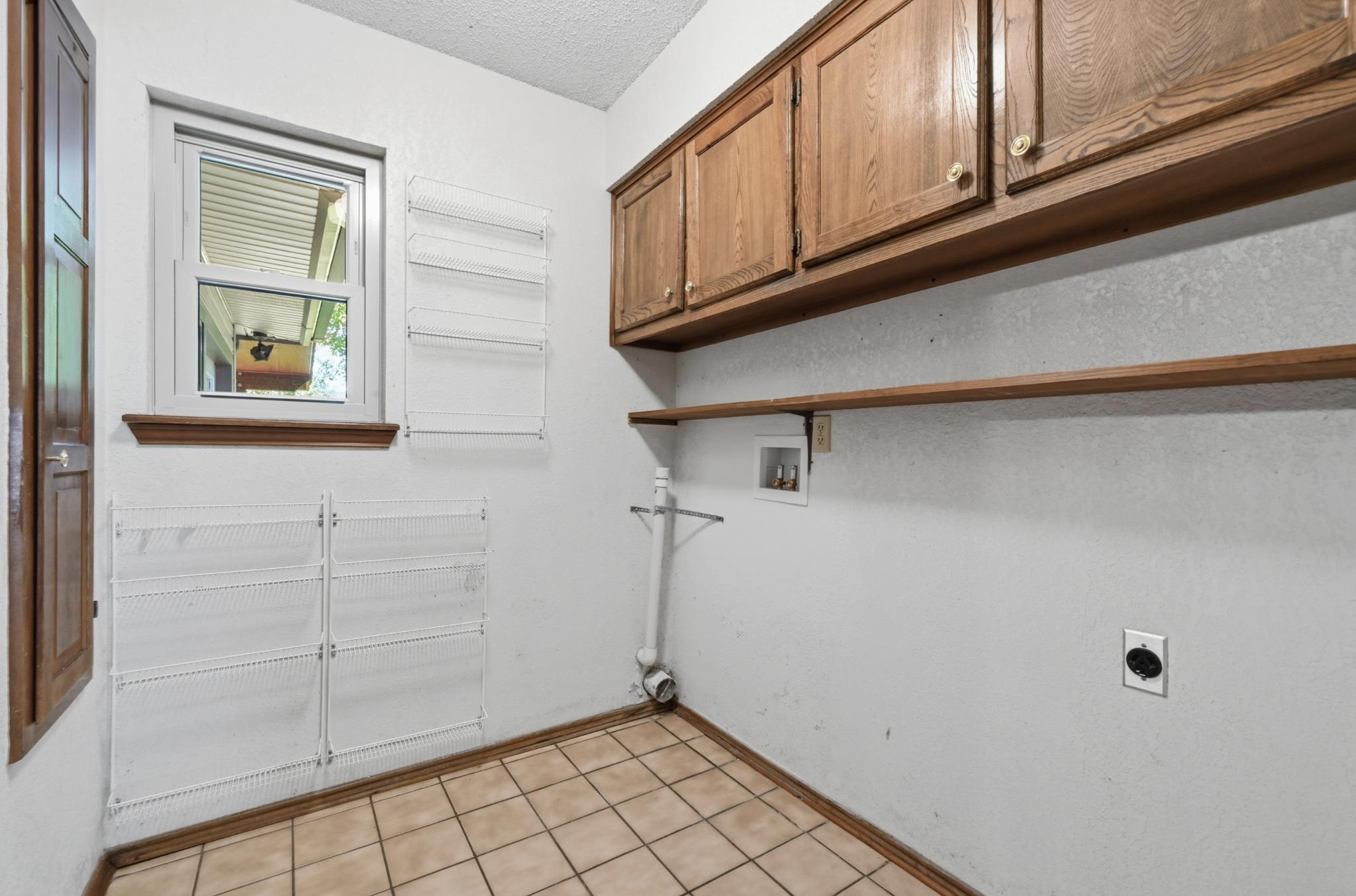 810 Pine Siskin Dr Property Photo 30