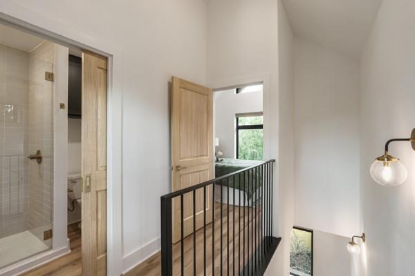 605 E 55th St #6 Property Photo 10