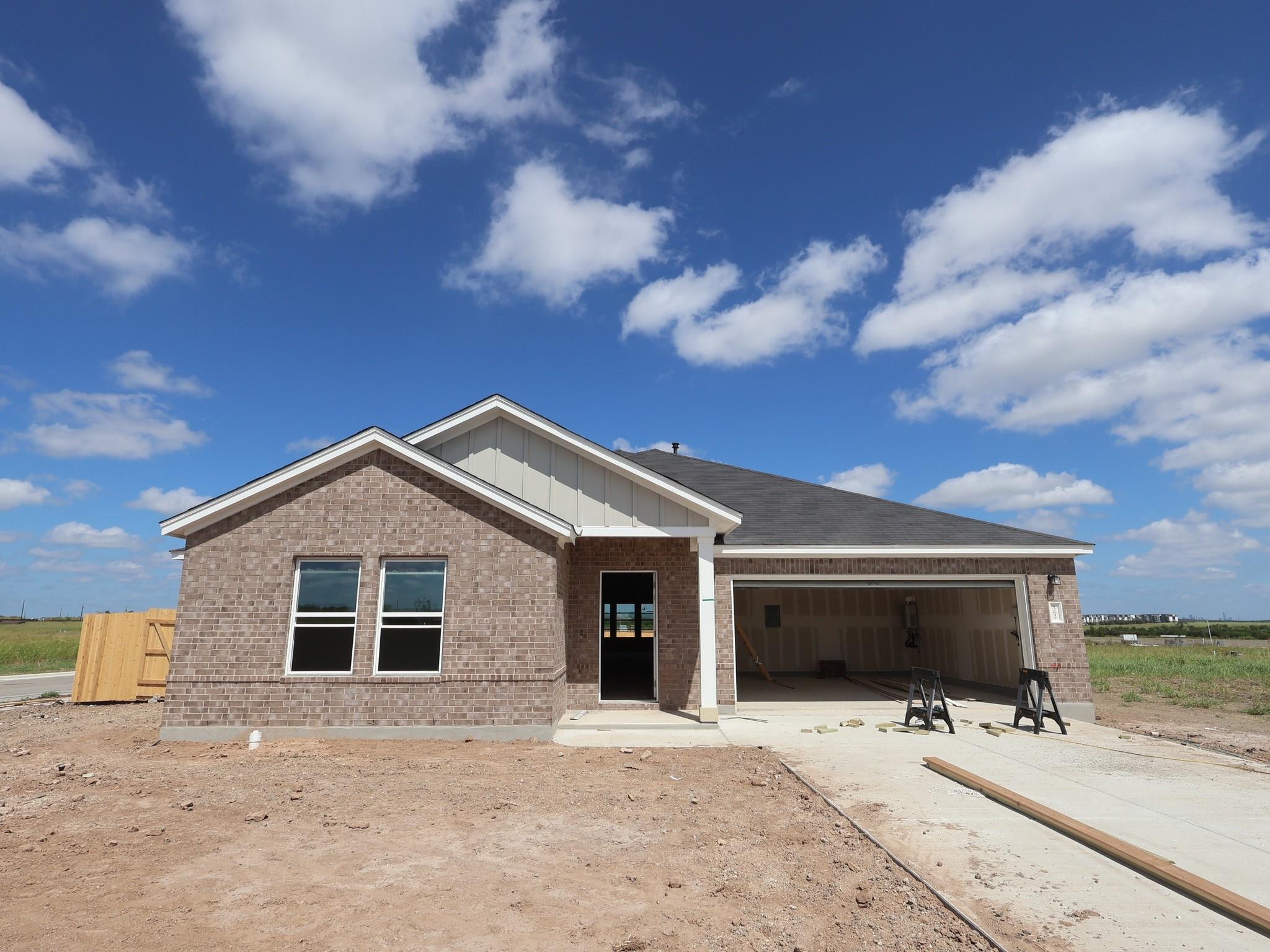 12612 Setting Peak Ln Property Photo 1