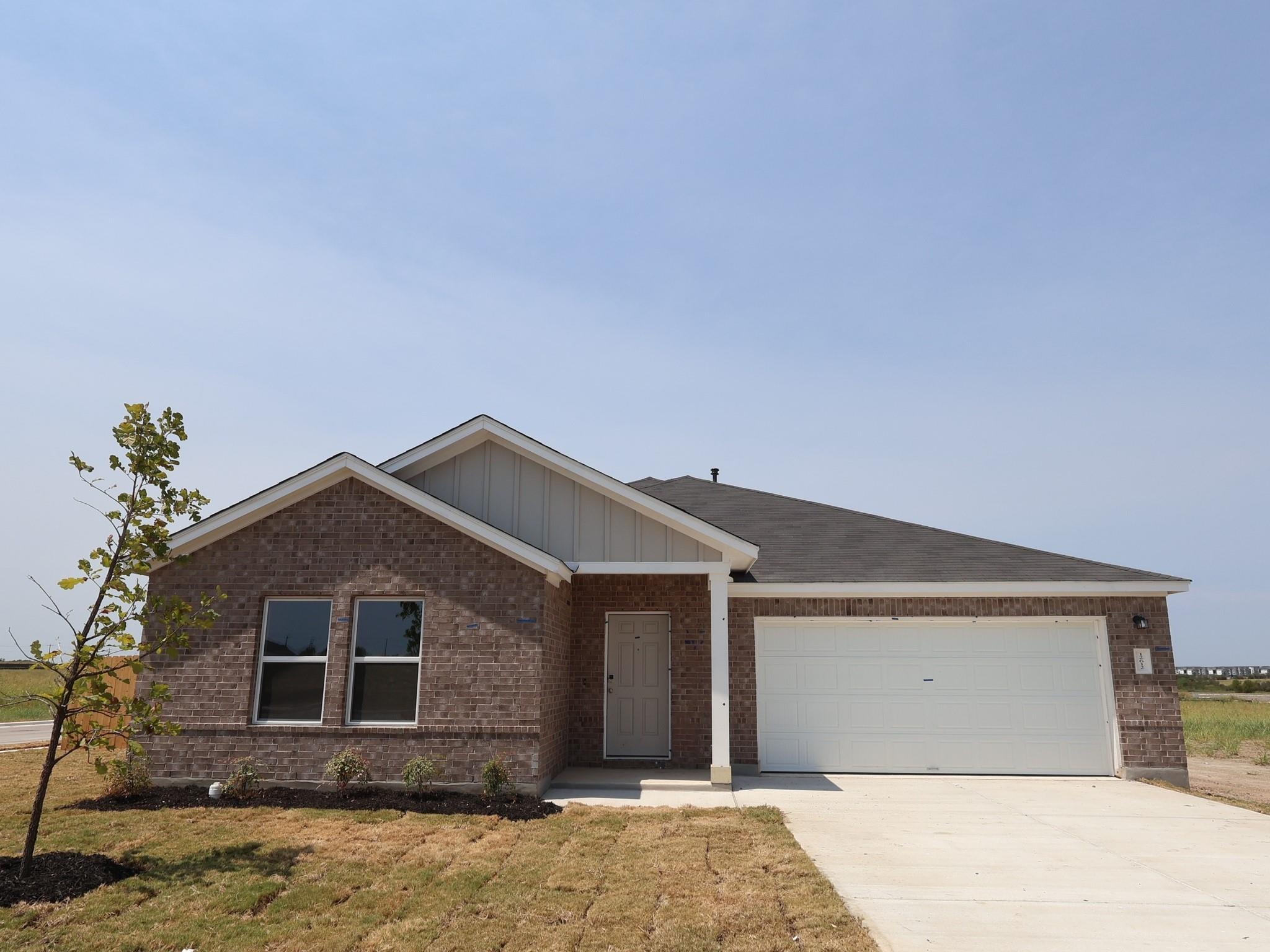 12612 Setting Peak Ln Property Photo 1