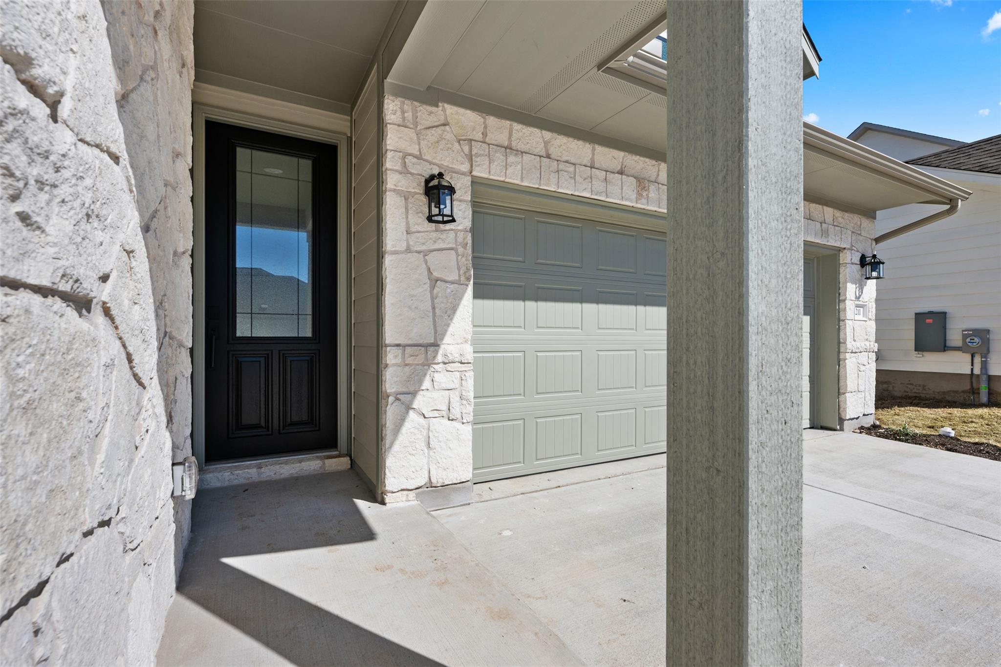 211 Wrangell Way Property Photo 4