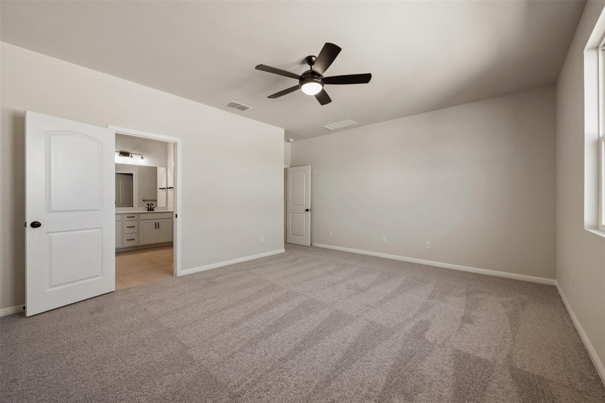 211 Wrangell Way Property Photo 29
