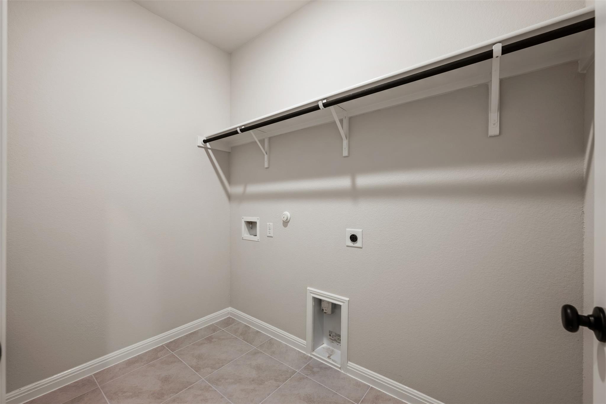 211 Wrangell Way Property Photo 40