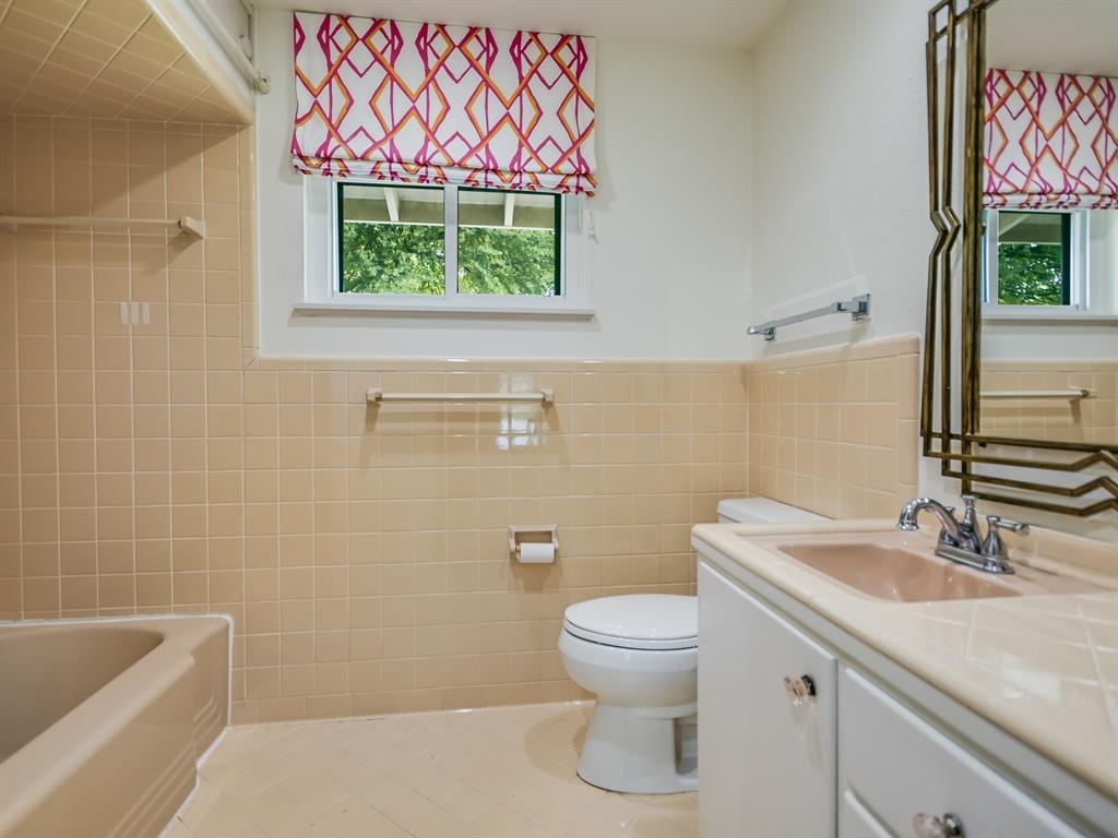 2715 Mountain Laurel Ln Property Photo 14
