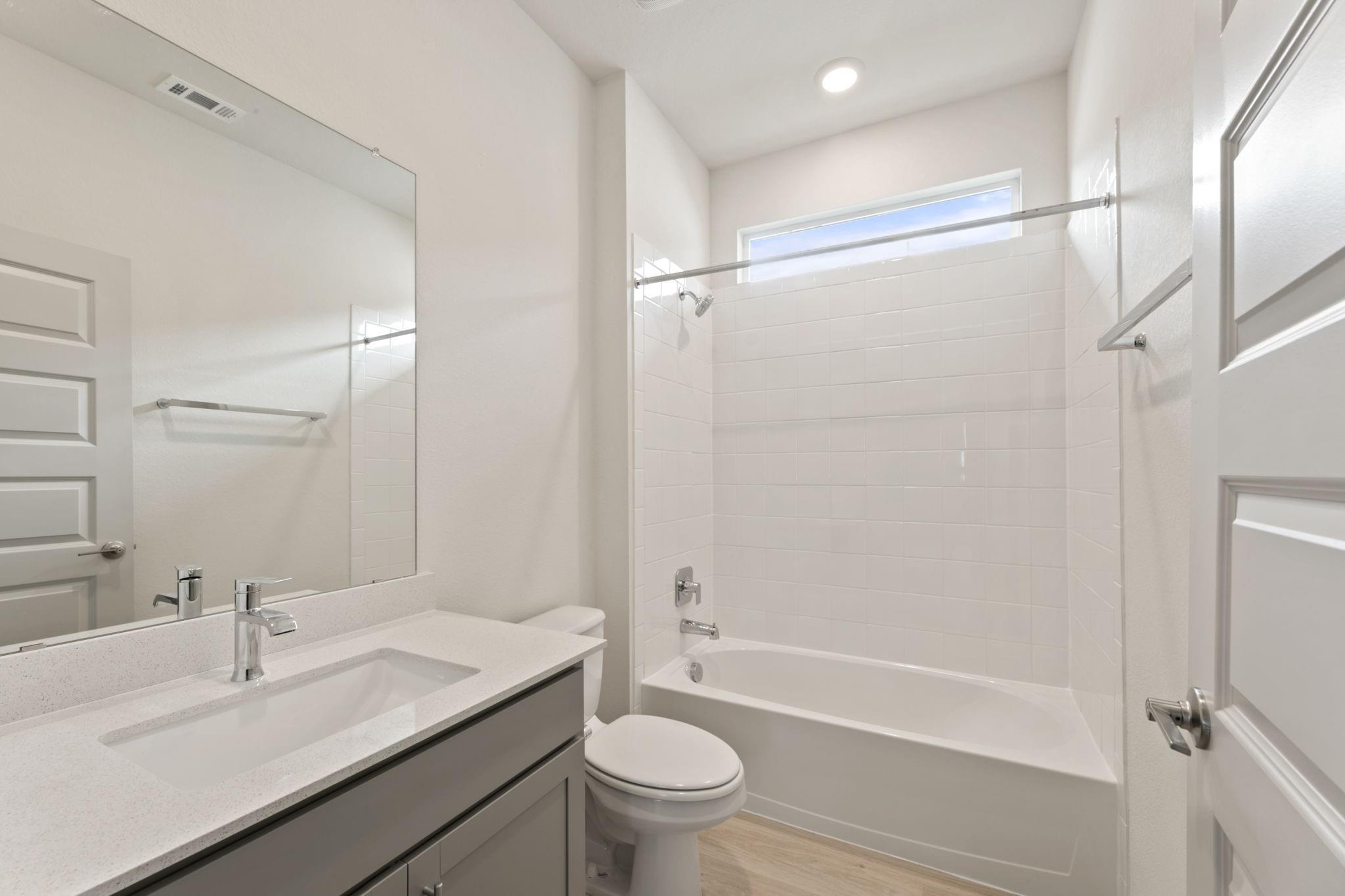 237 Ashford St Property Photo 14