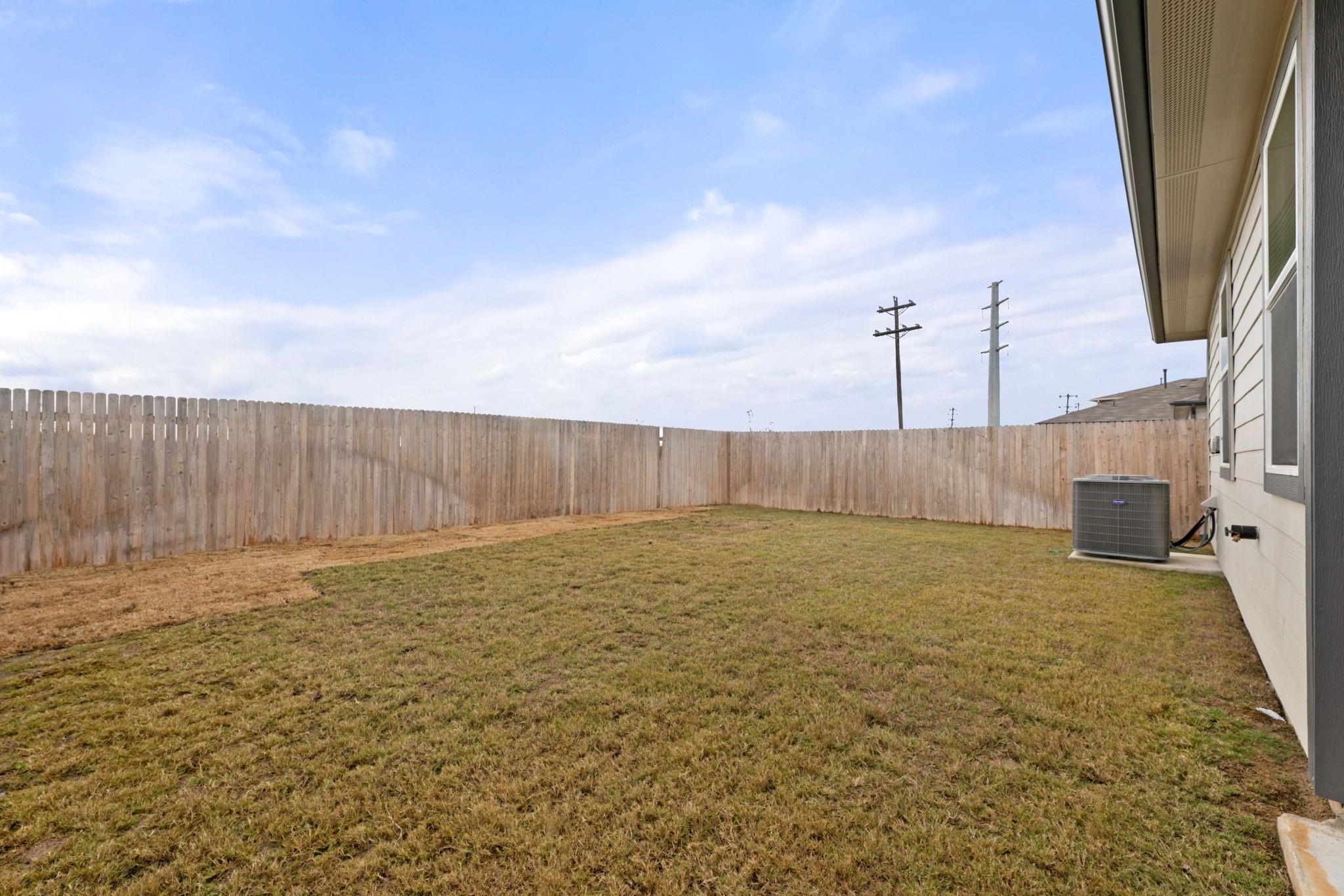 237 Ashford St Property Photo 23