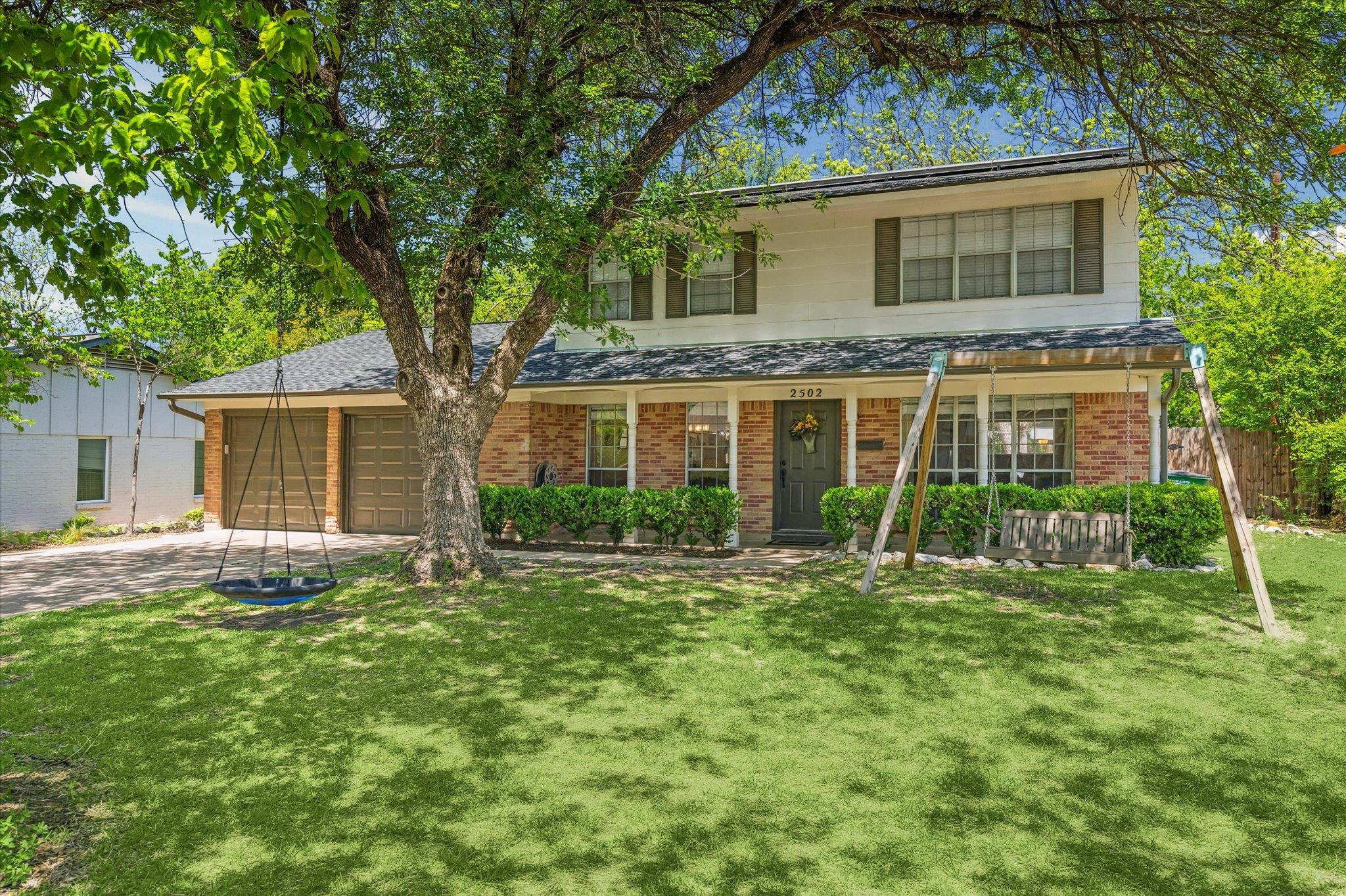 2502 Spruceleaf Cir Property Photo 1