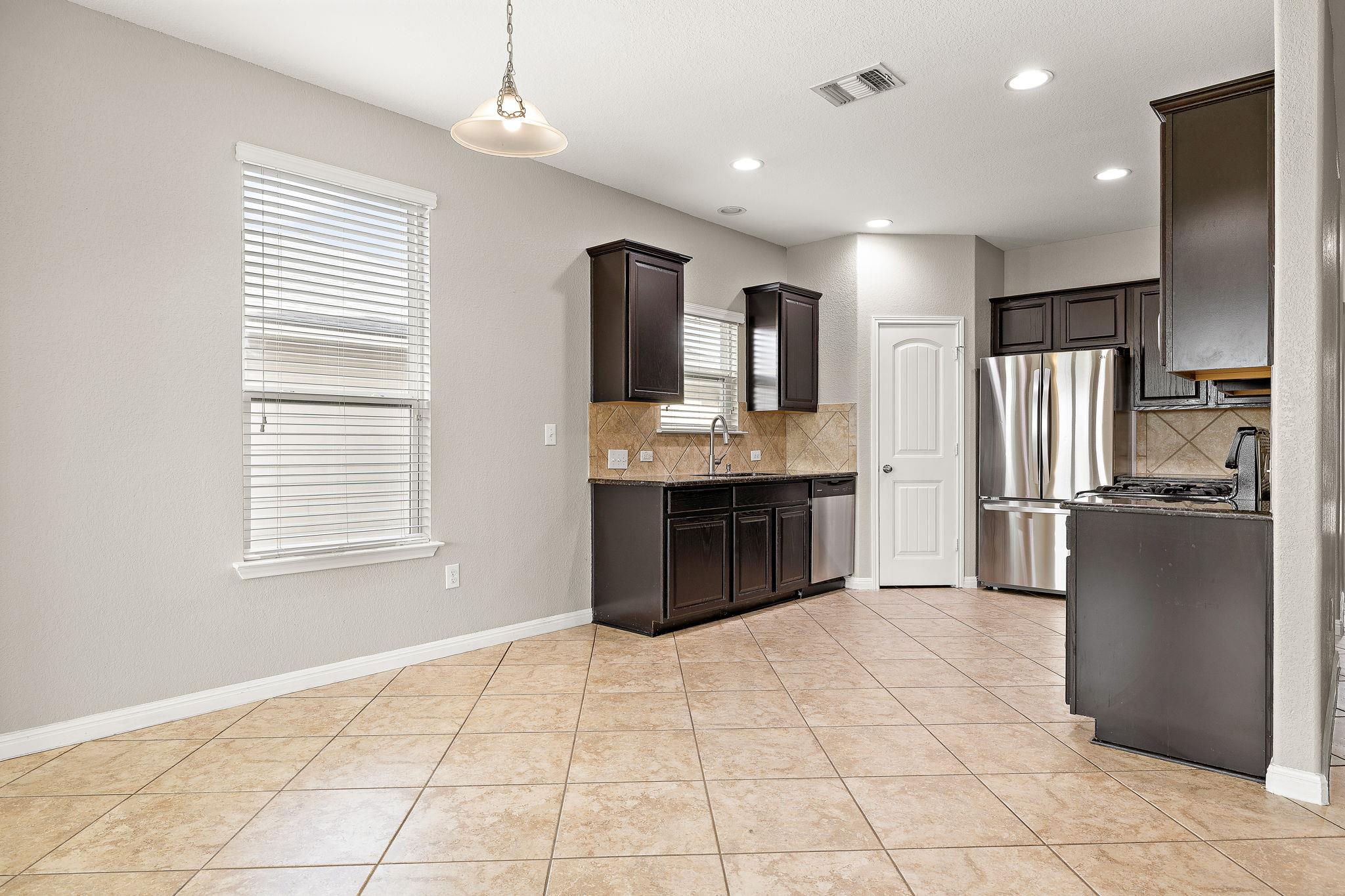 313 Moulins Ln Property Photo 12