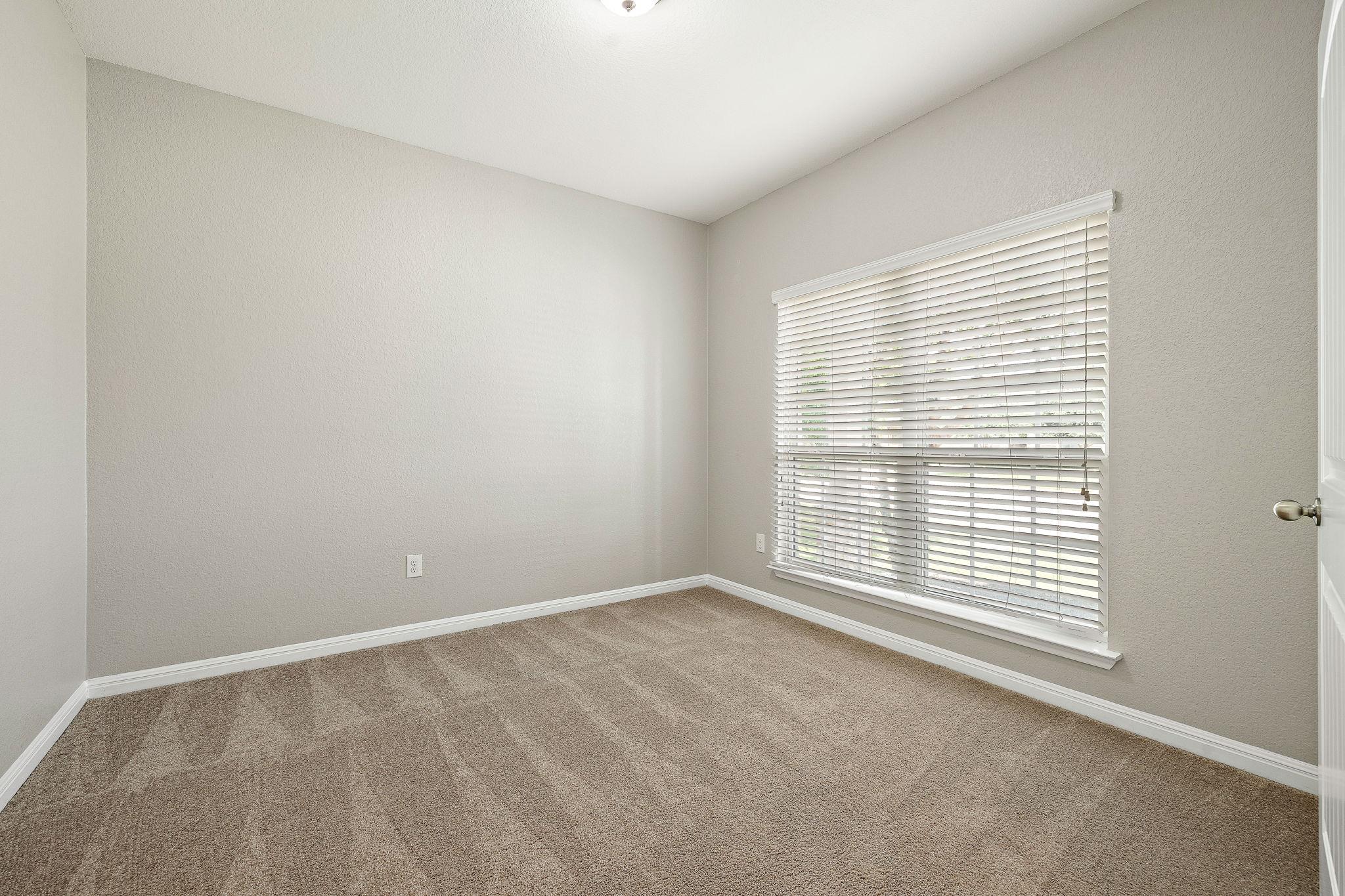 313 Moulins Ln Property Photo 16