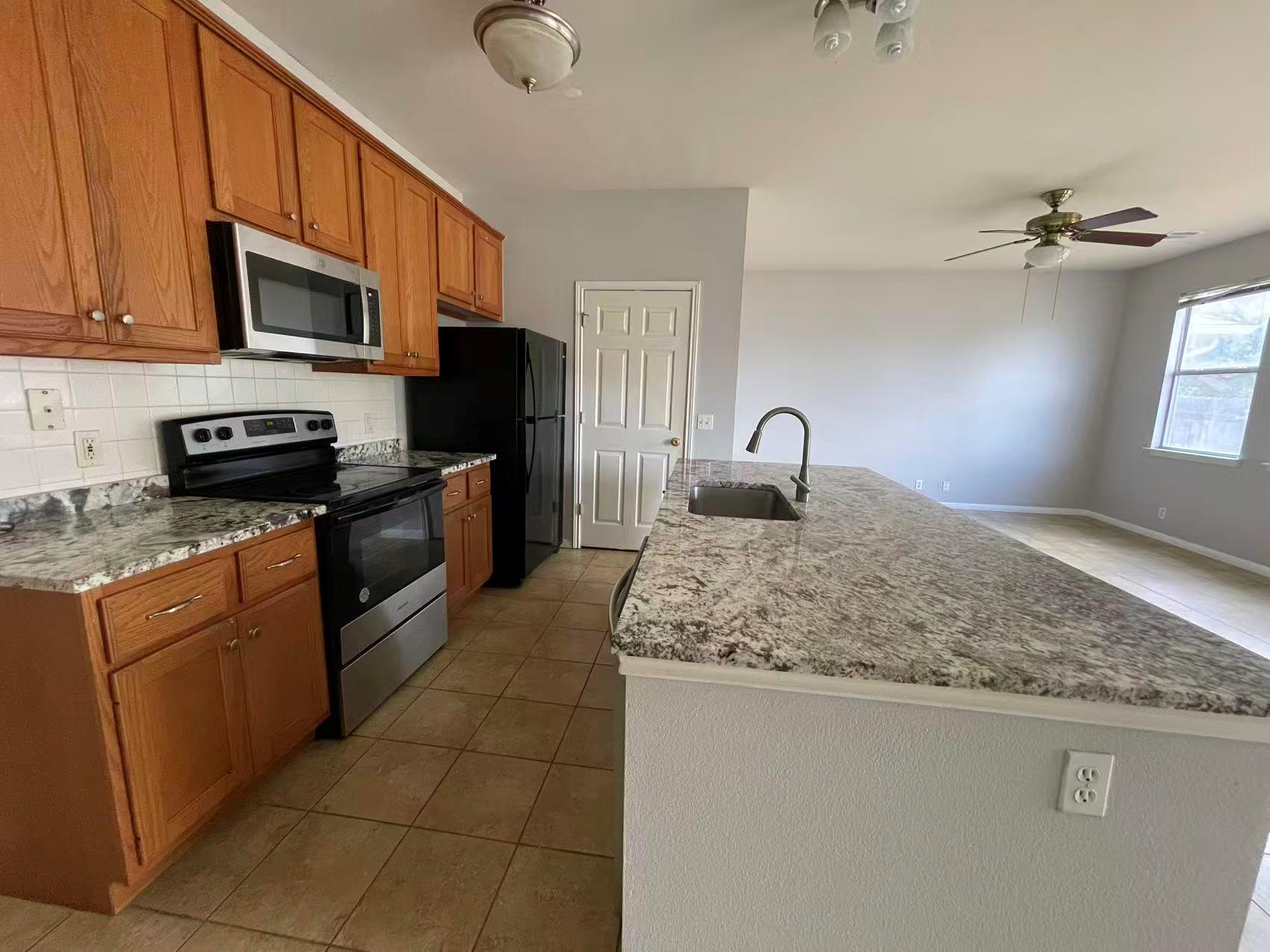 11603 Marshall St Property Photo 12