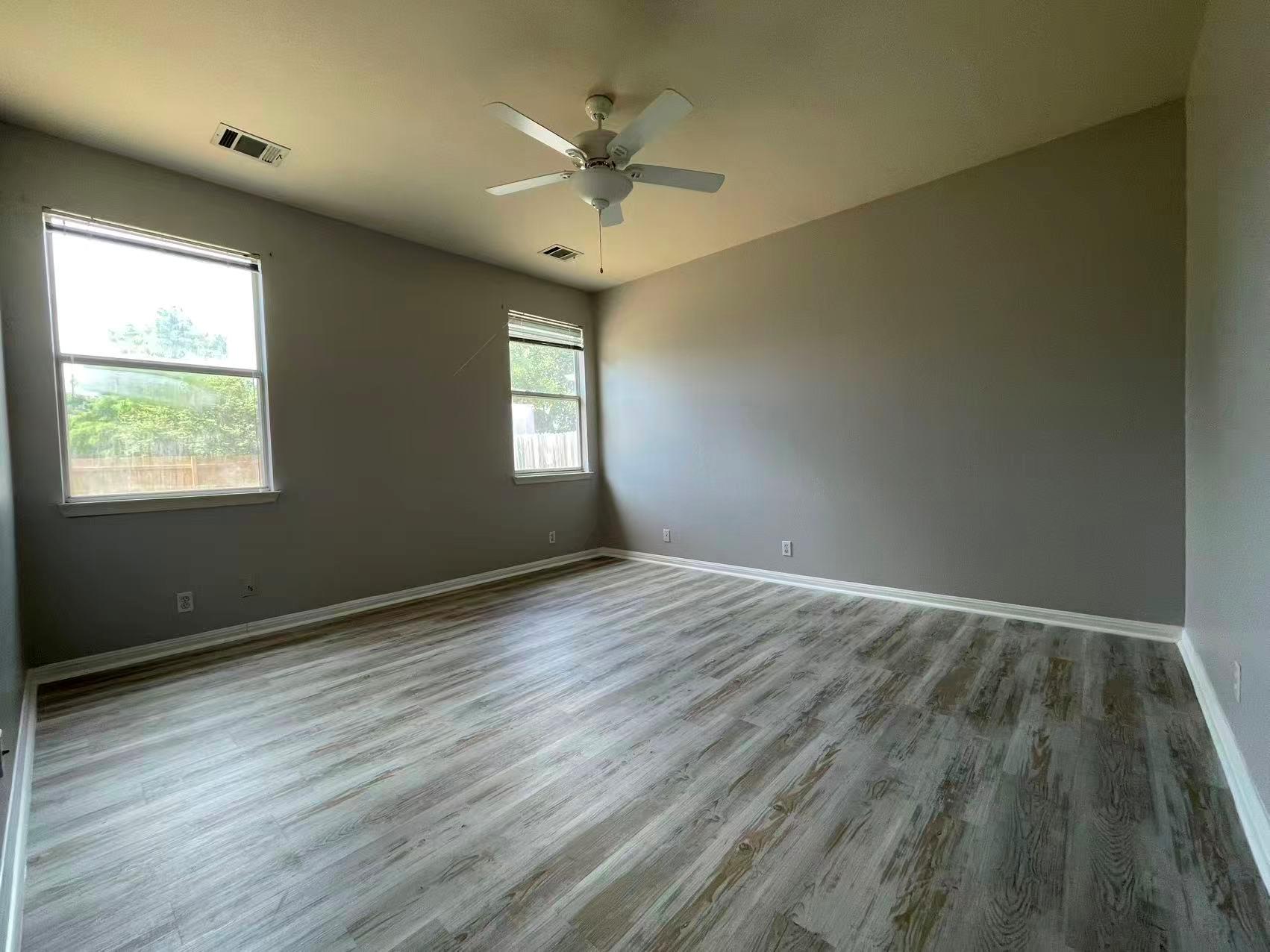 11603 Marshall St Property Photo 16