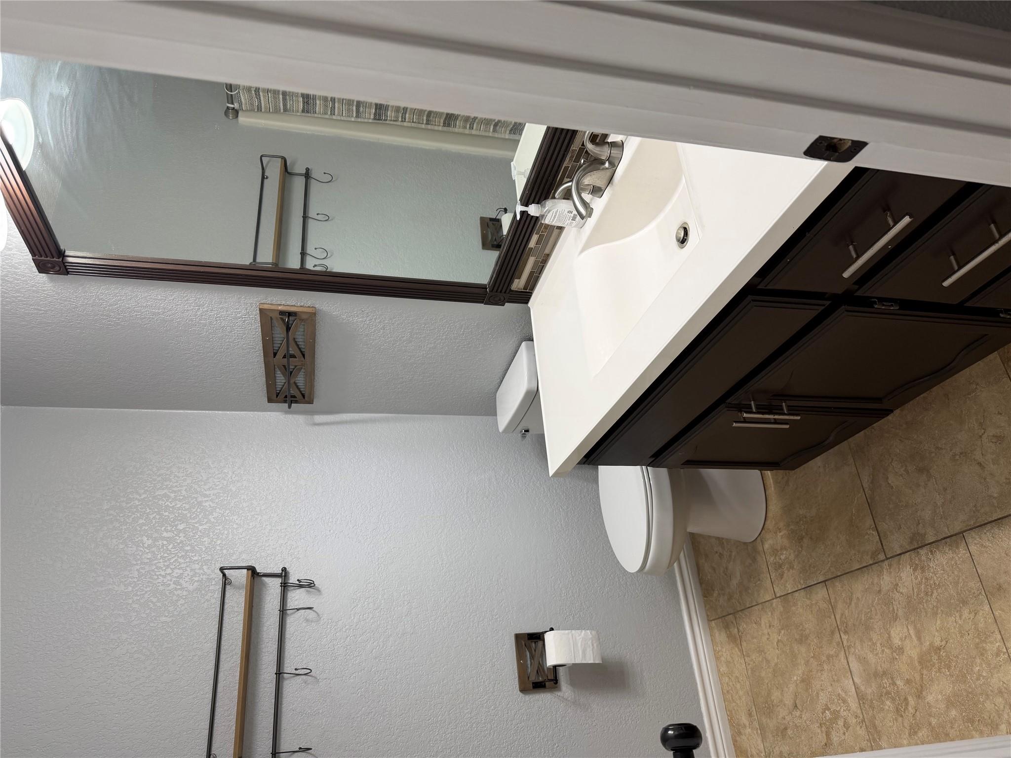 484 Cordova Loop Property Photo 8