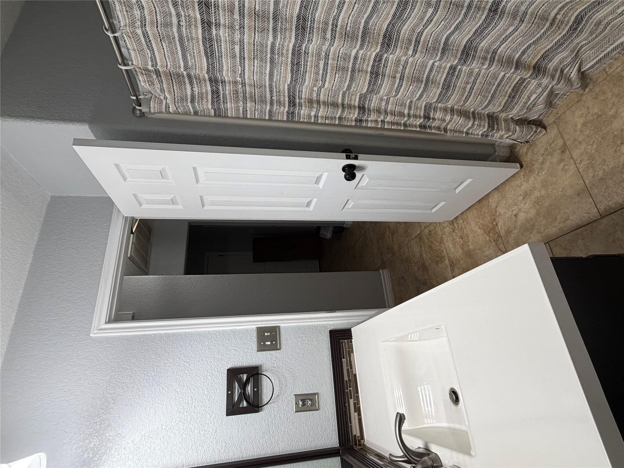 484 Cordova Loop Property Photo 9