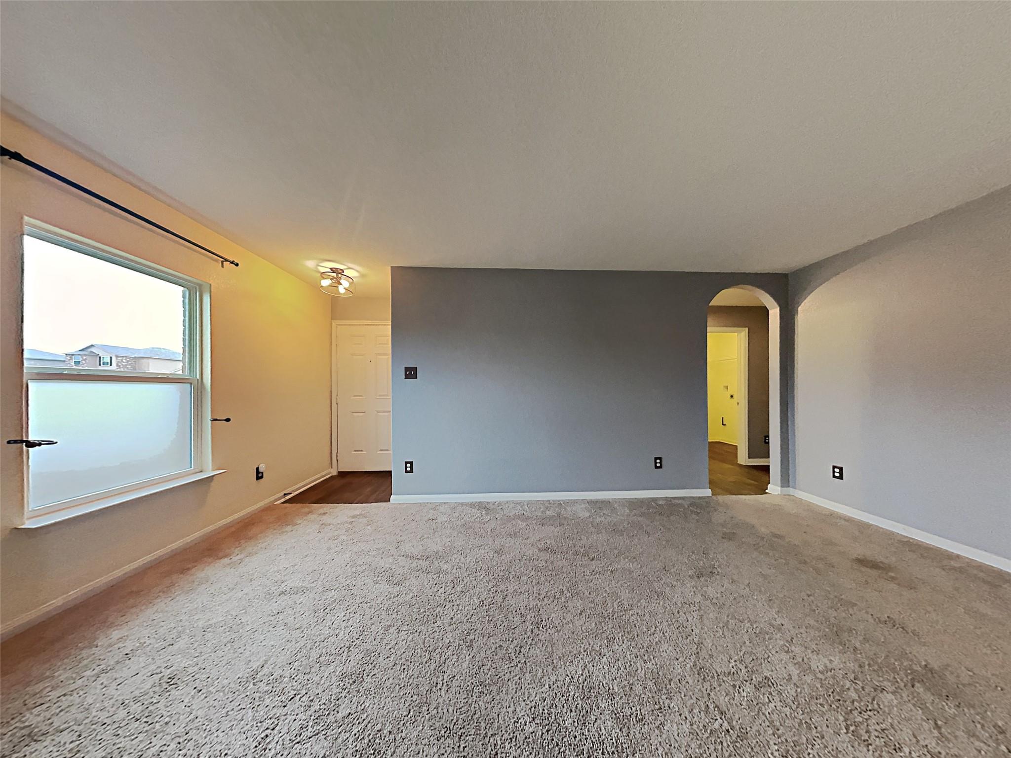 1404 Breanna Ln Property Photo 4