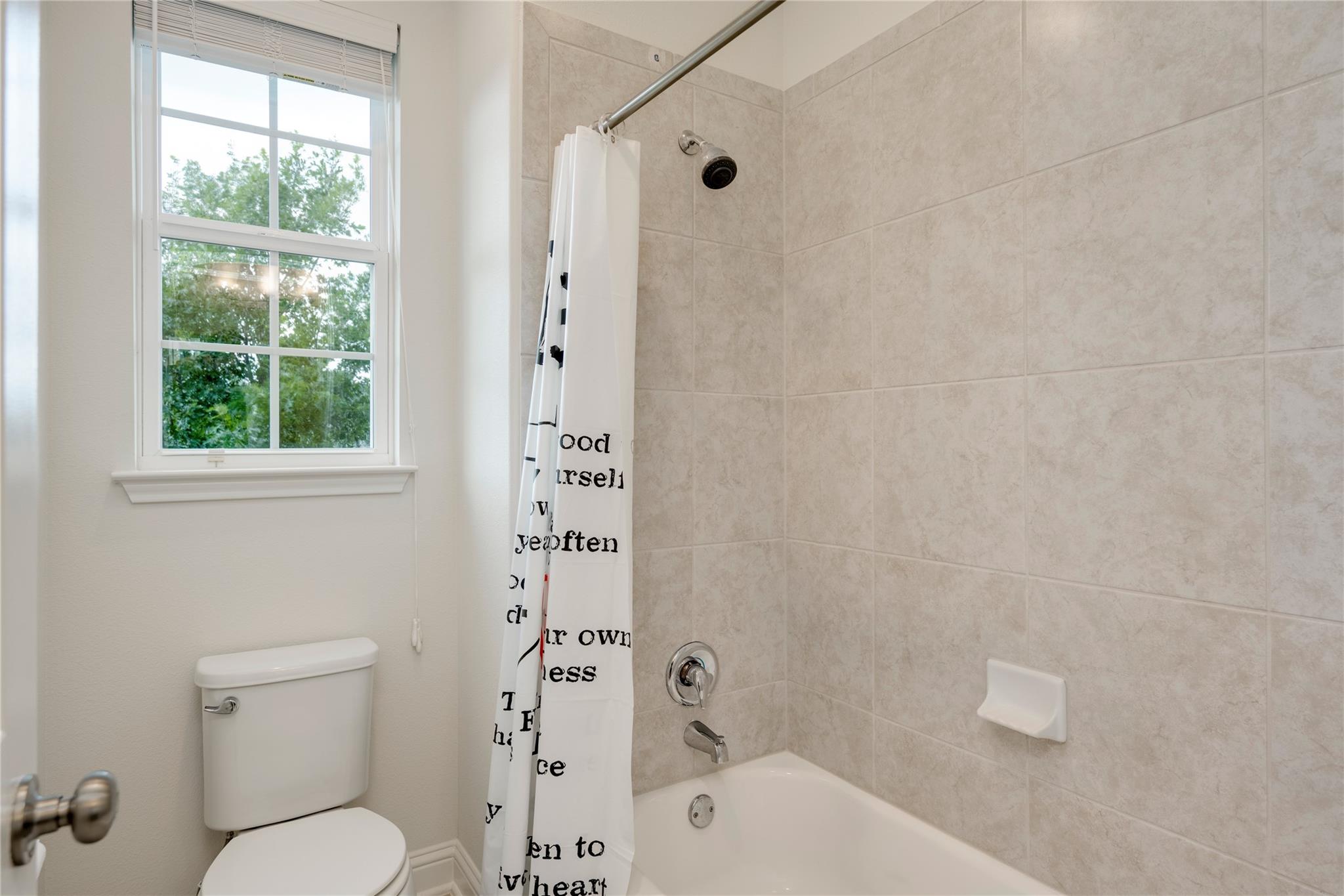 7107 Calpe Dr Property Photo 17
