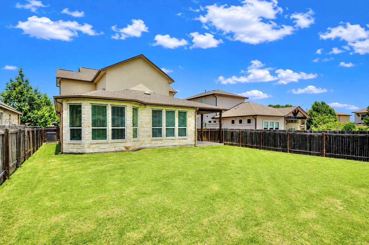 7107 Calpe Dr Property Photo 23