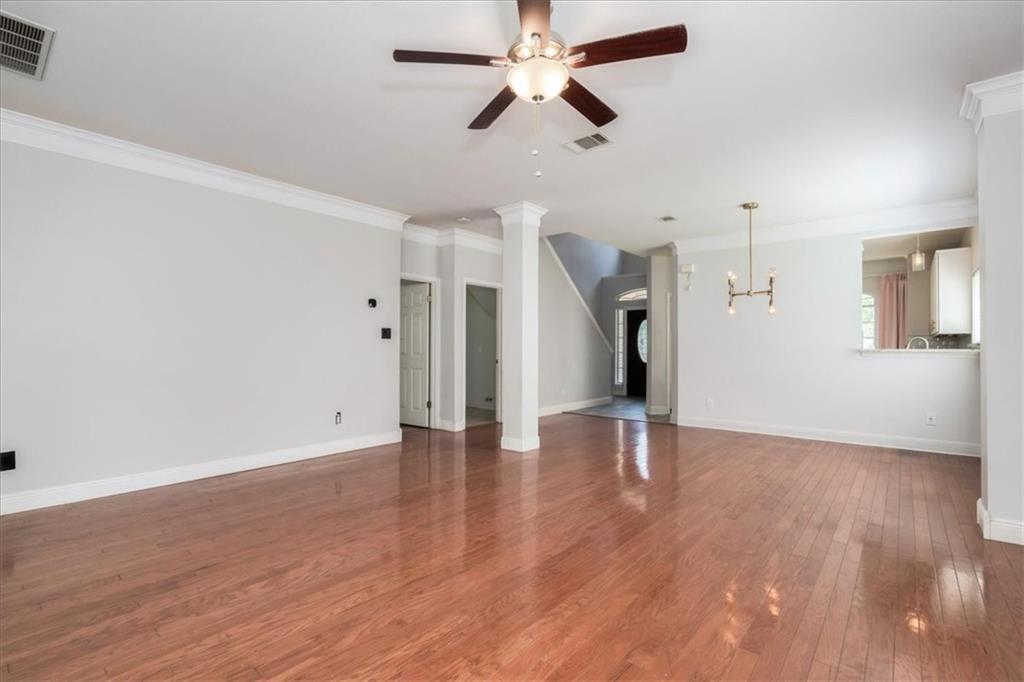 5600 Vol Walker Cv Property Photo 8