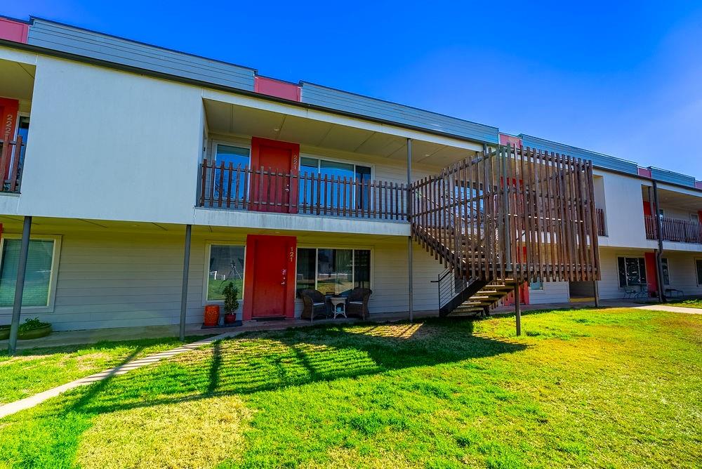 Akoya Condos Real Estate Listings Main Image