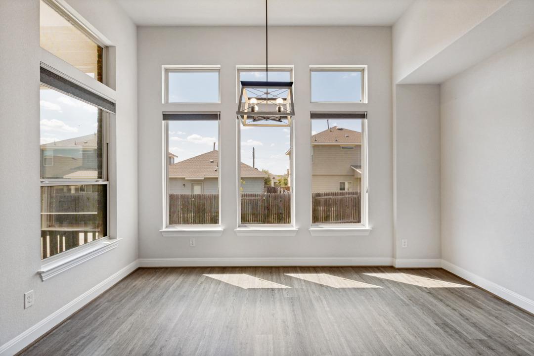 727 Spinnaker Loop #a Property Photo 7