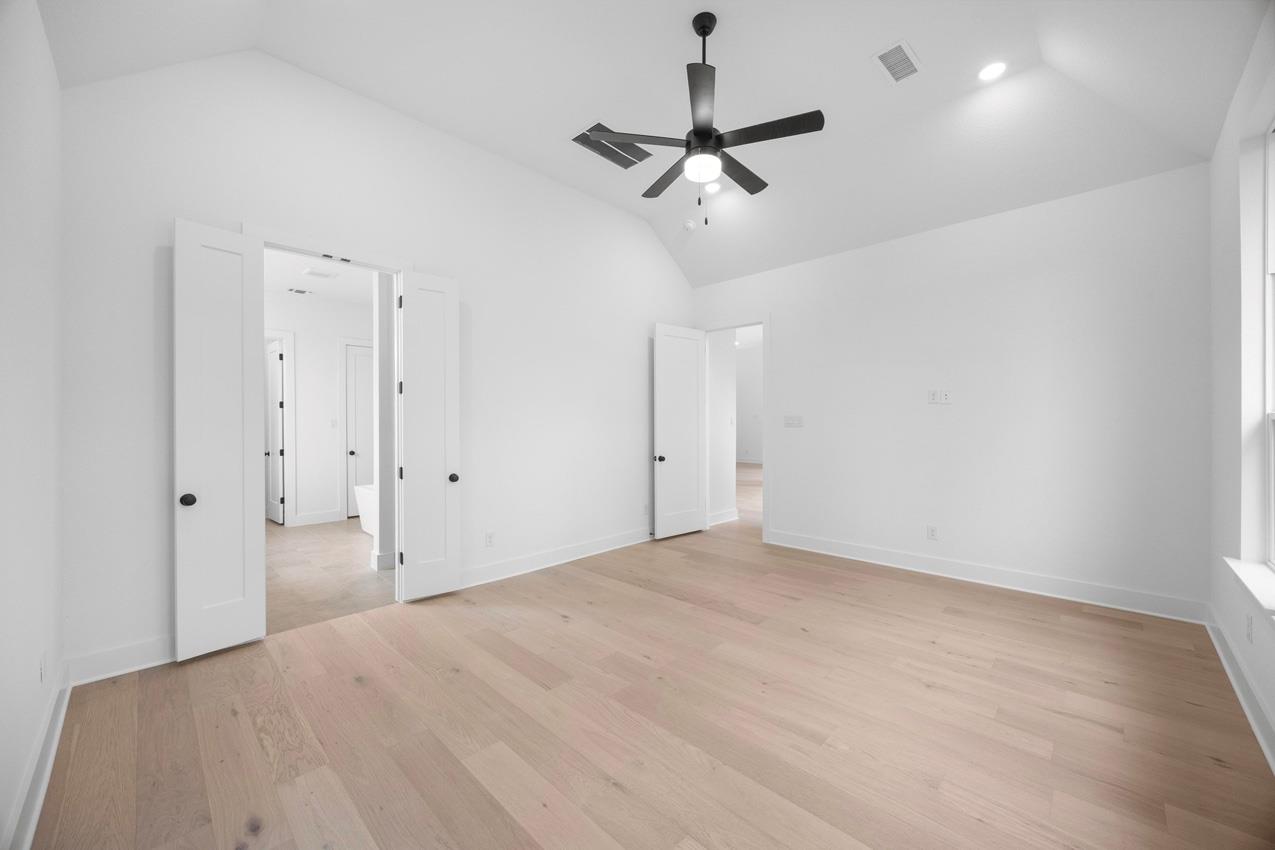 520 Great Lawn Bnd Property Photo 13