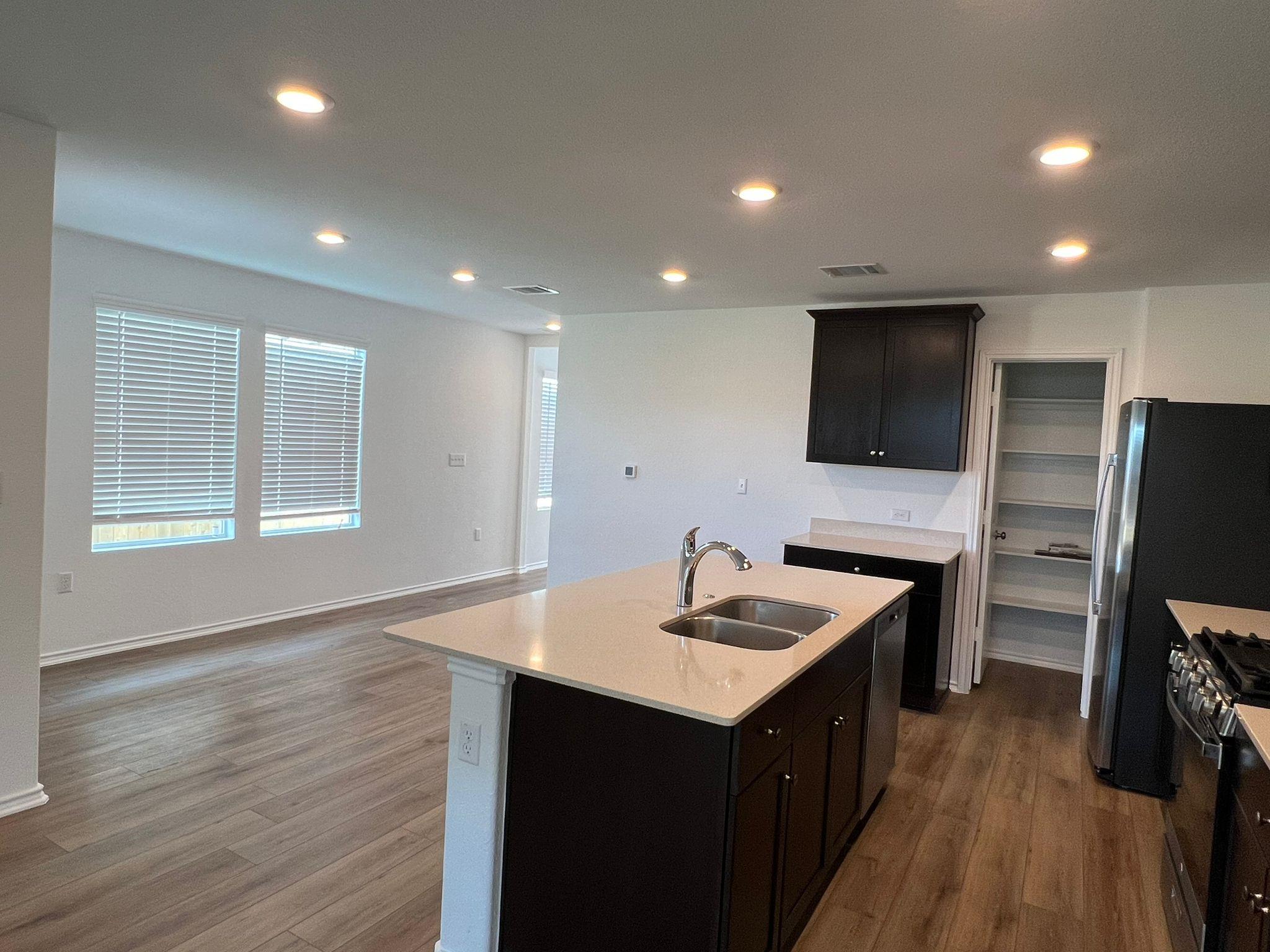7221 Spotted Leaf Way Property Photo 8
