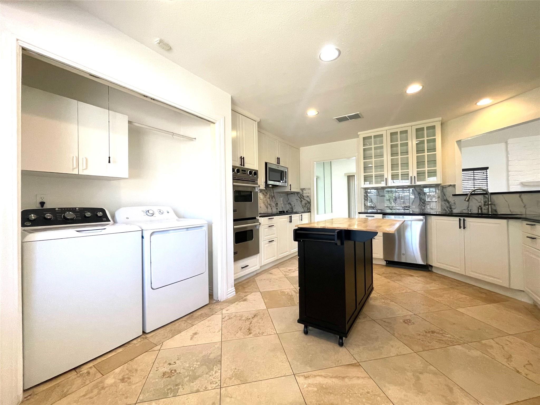 10431 Scotland Well Dr Property Photo 13