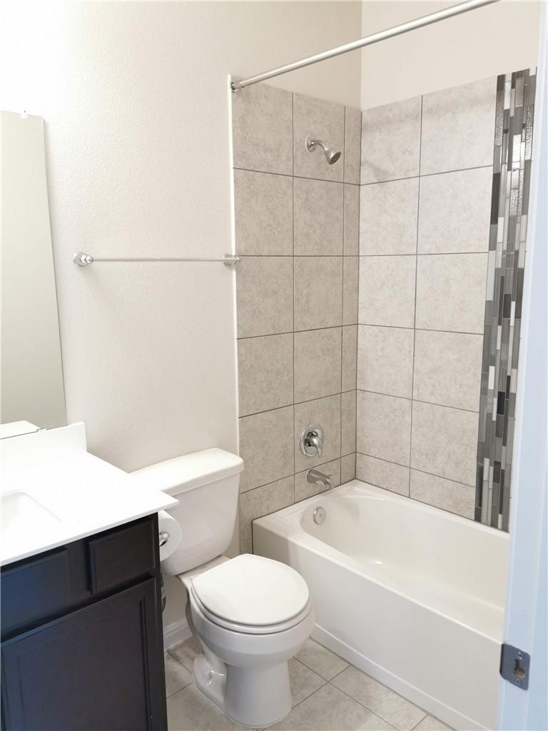 10504 Alemoor Dr Property Photo 6