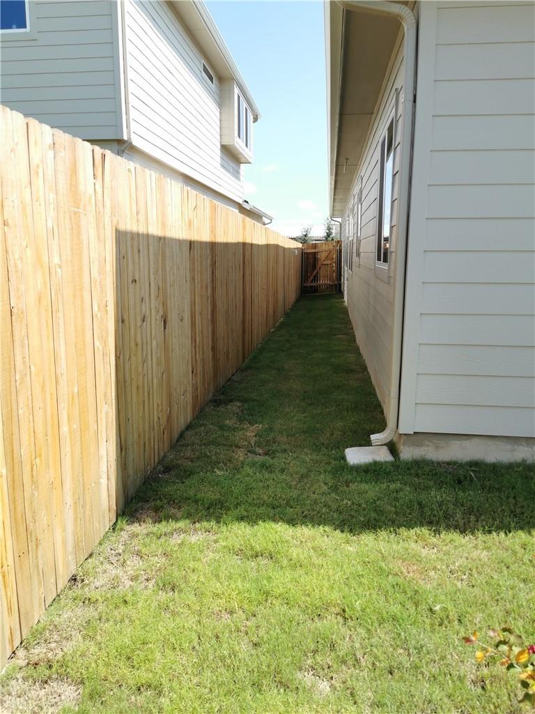 10504 Alemoor Dr Property Photo 17