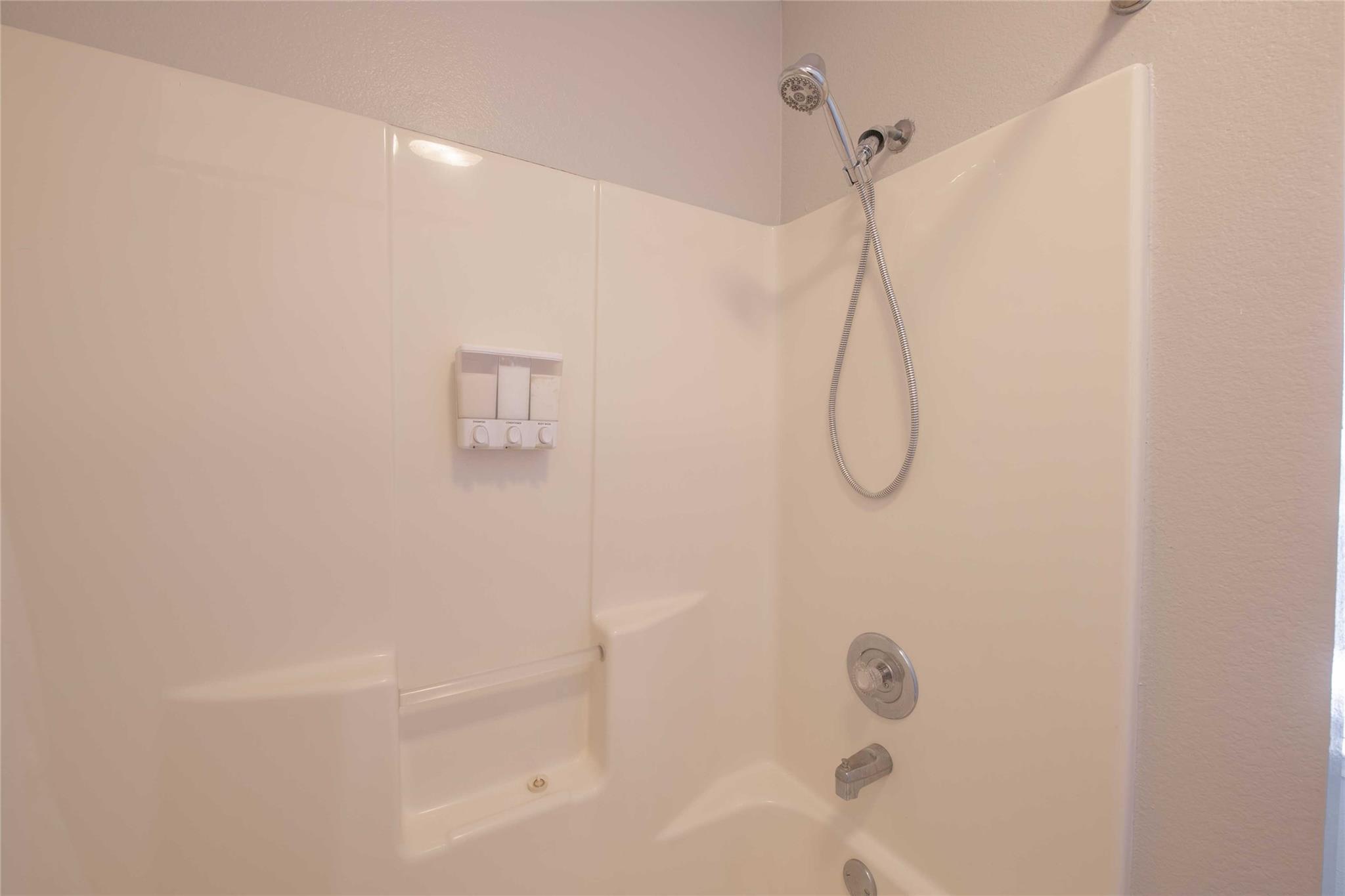 2608 Willow Springs Rd Property Photo 32