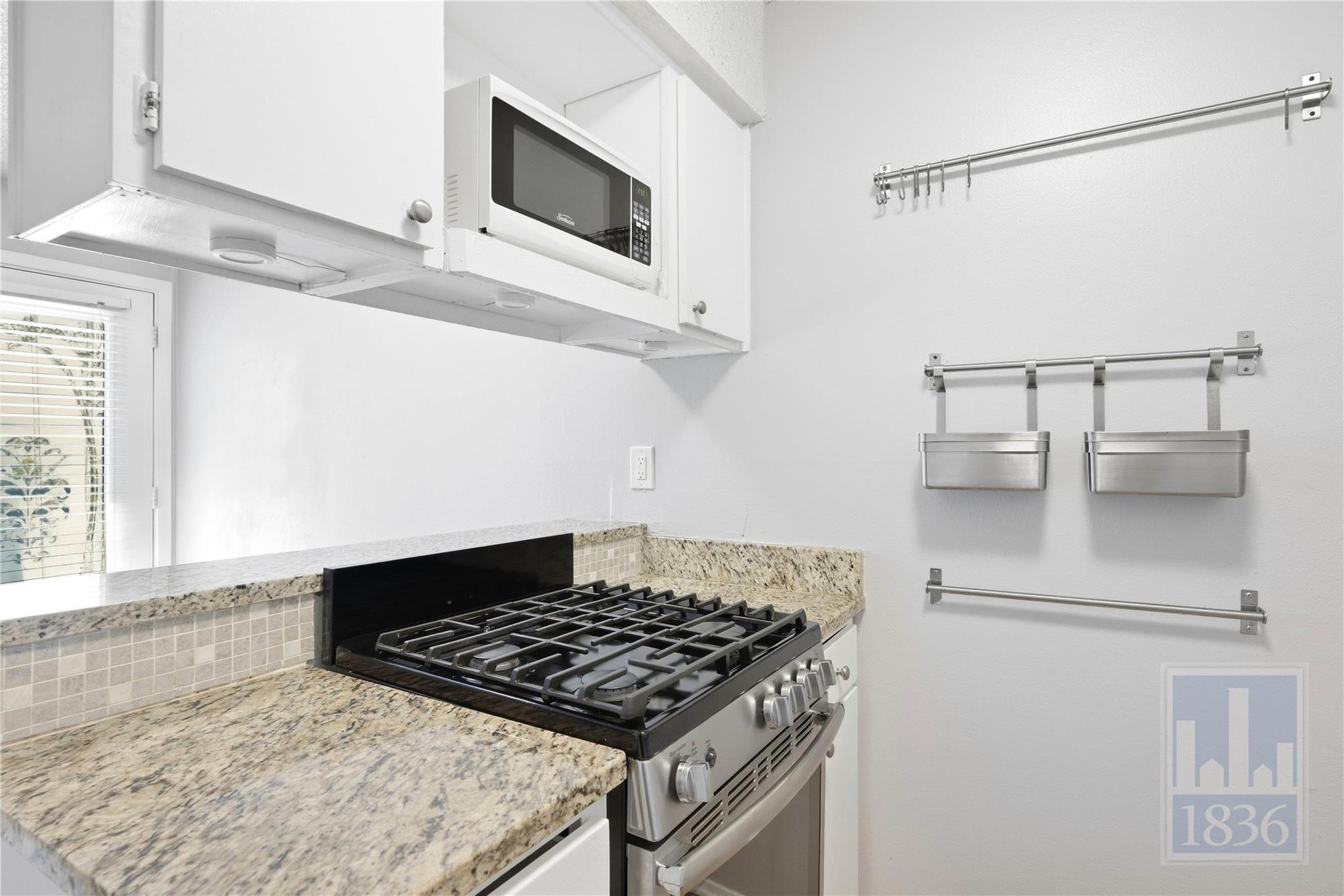 1111 W 10th St #209 Property Photo 7