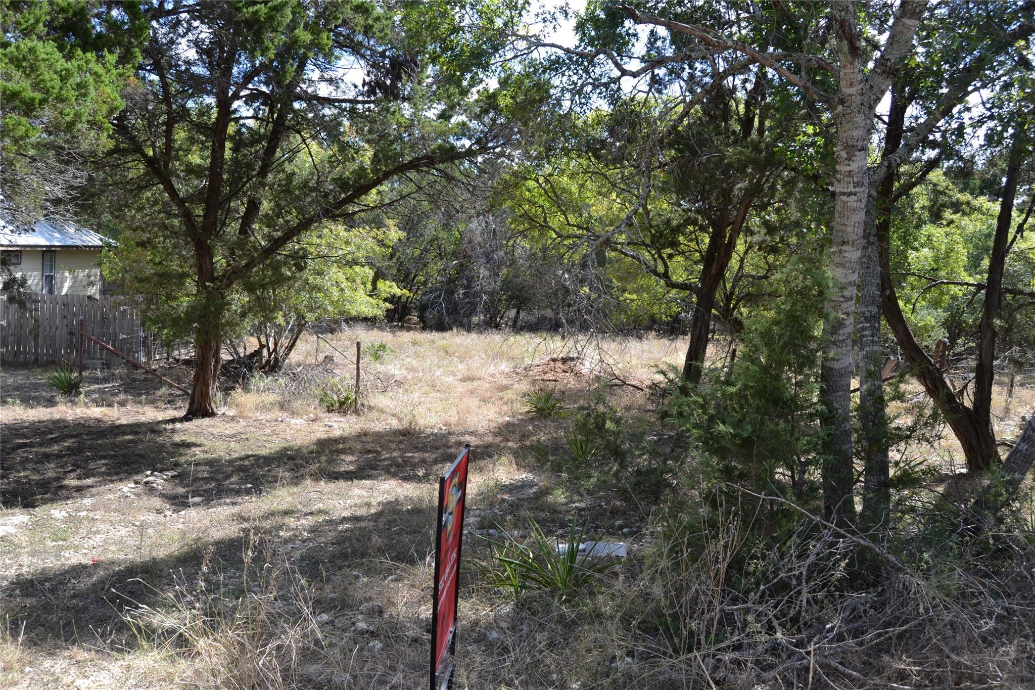 12 Saddle Rock Rdg Property Photo 2