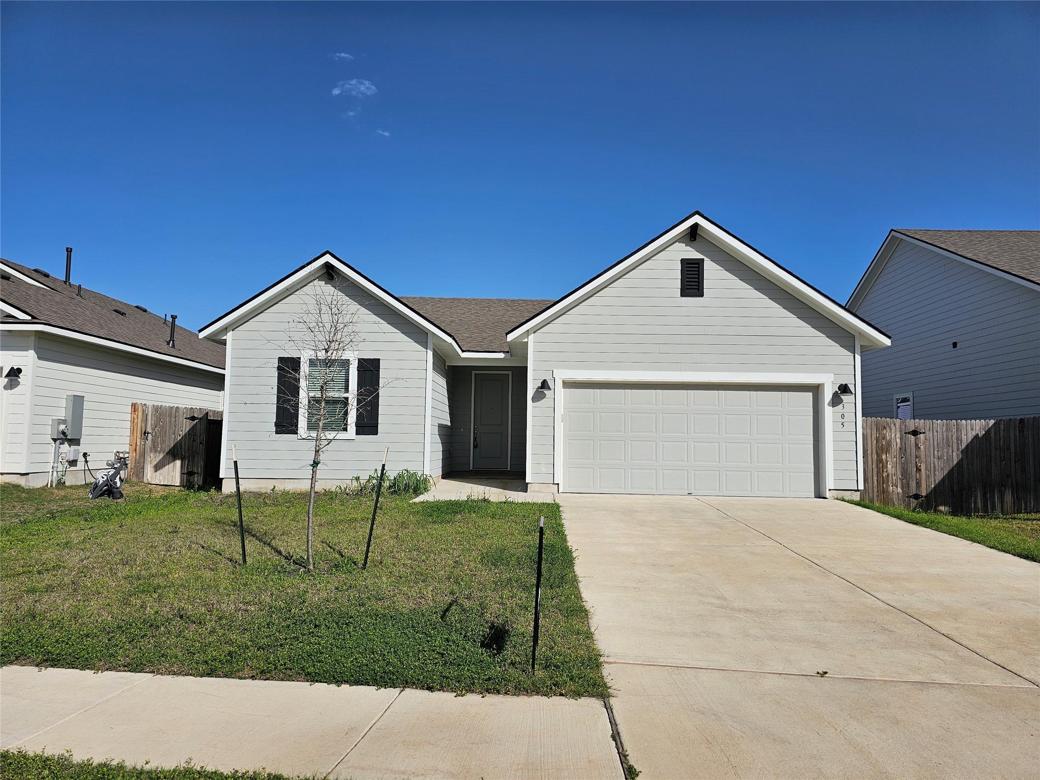 305 Cold Spring Loop Property Photo 1