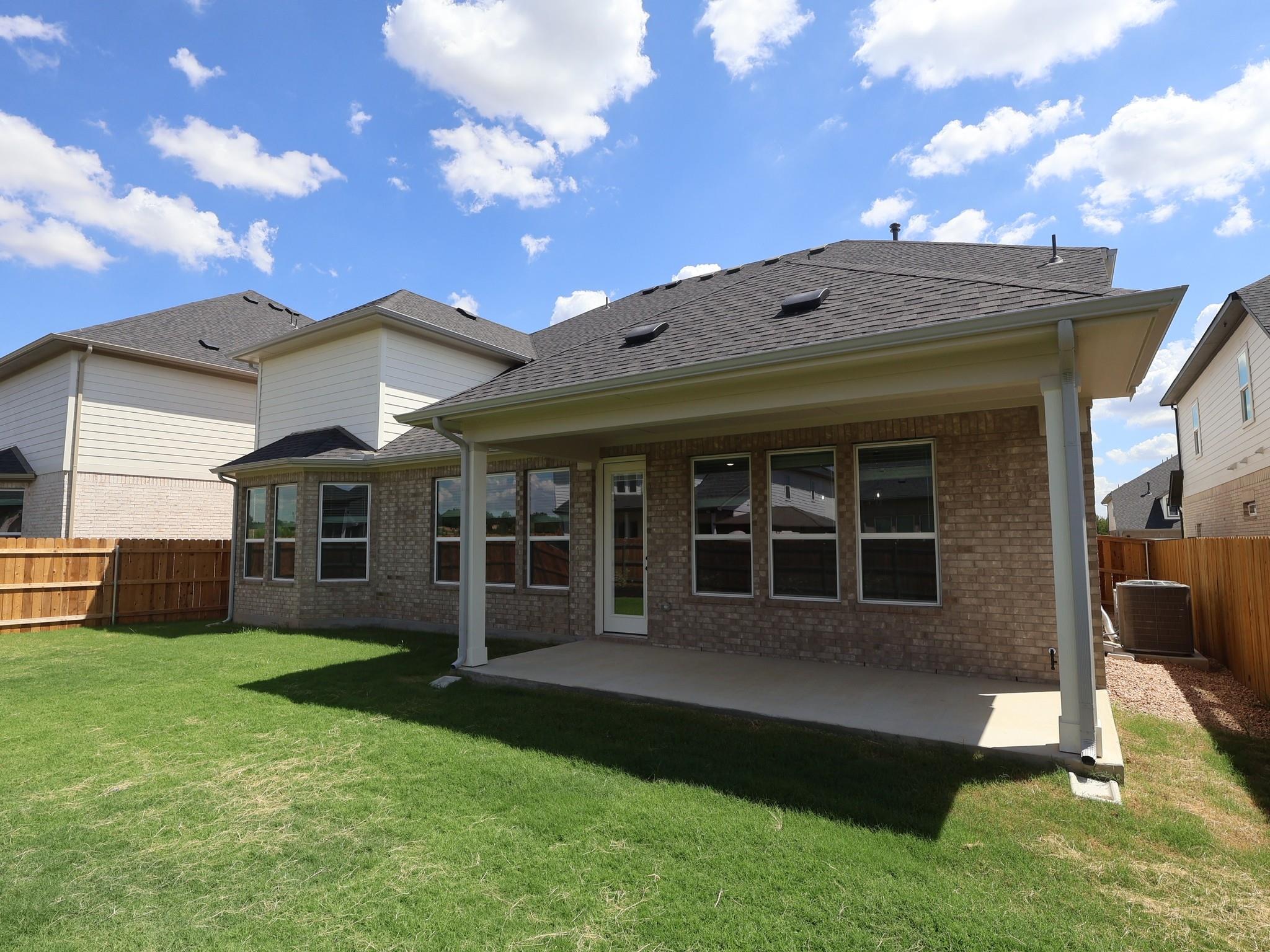 3721 Plentywood Ln Property Photo 4