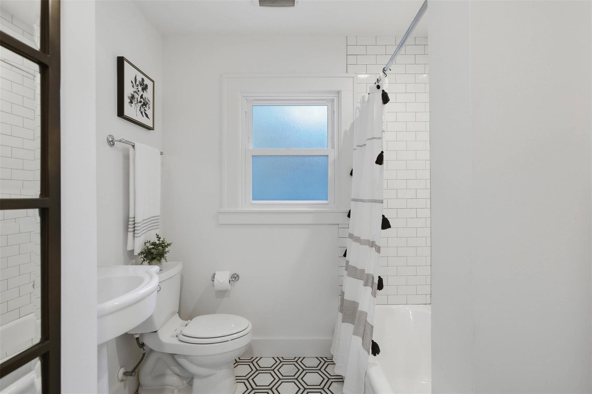 4210 Avenue G None Property Photo 15