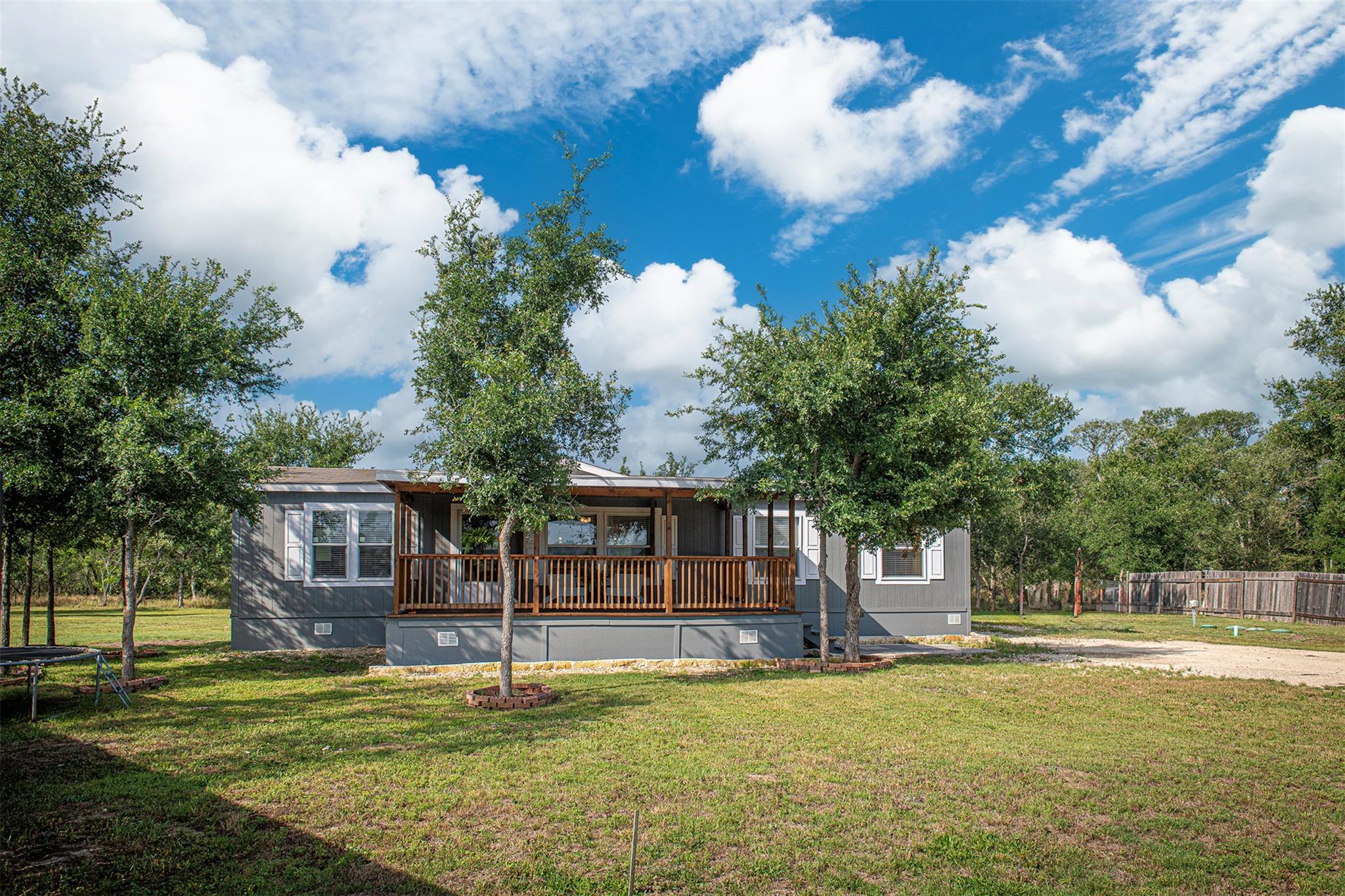 112 Jabali St Property Photo